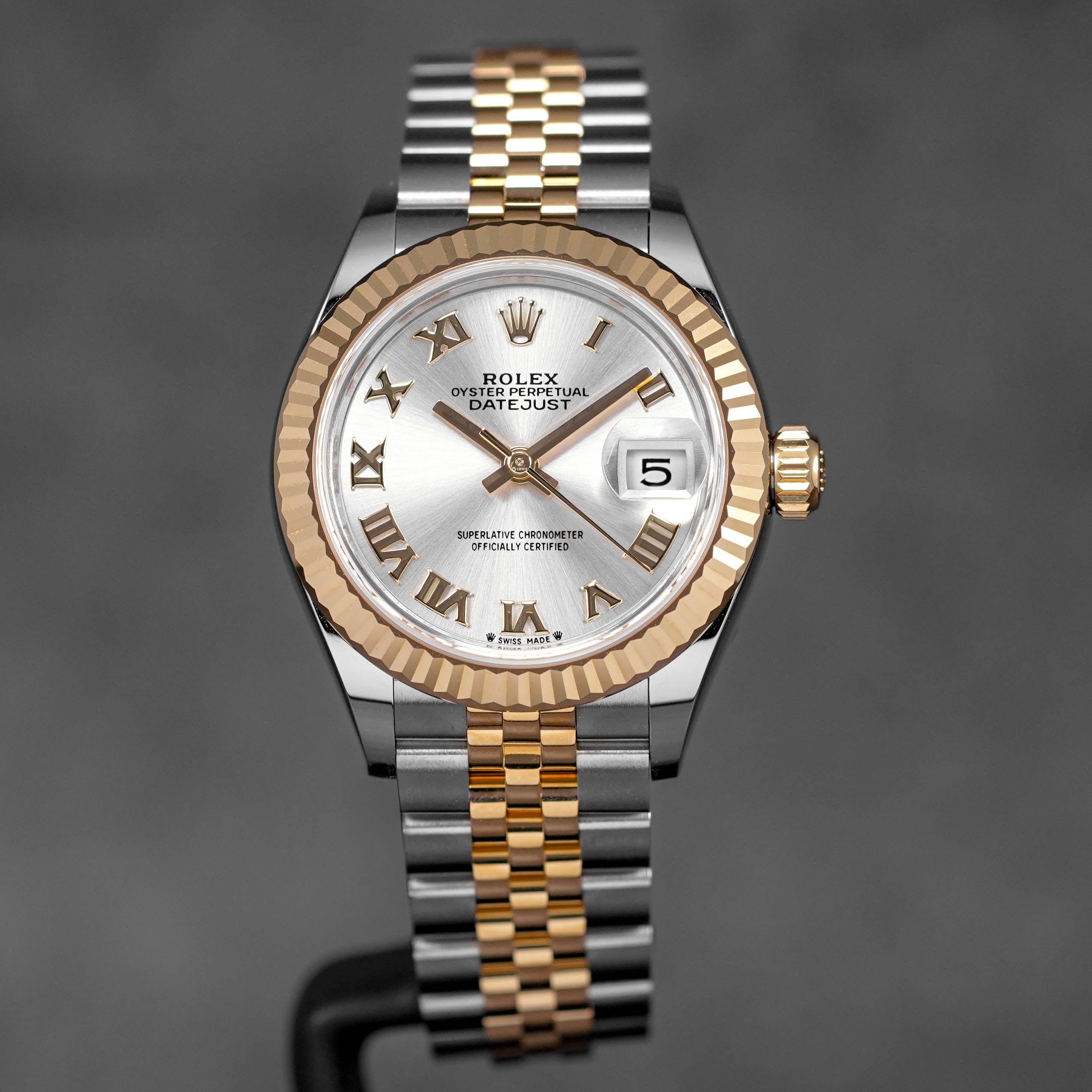 DATEJUST 28MM TWOTONE YELLOWGOLD SILVER ROMAN DIAL (2023)