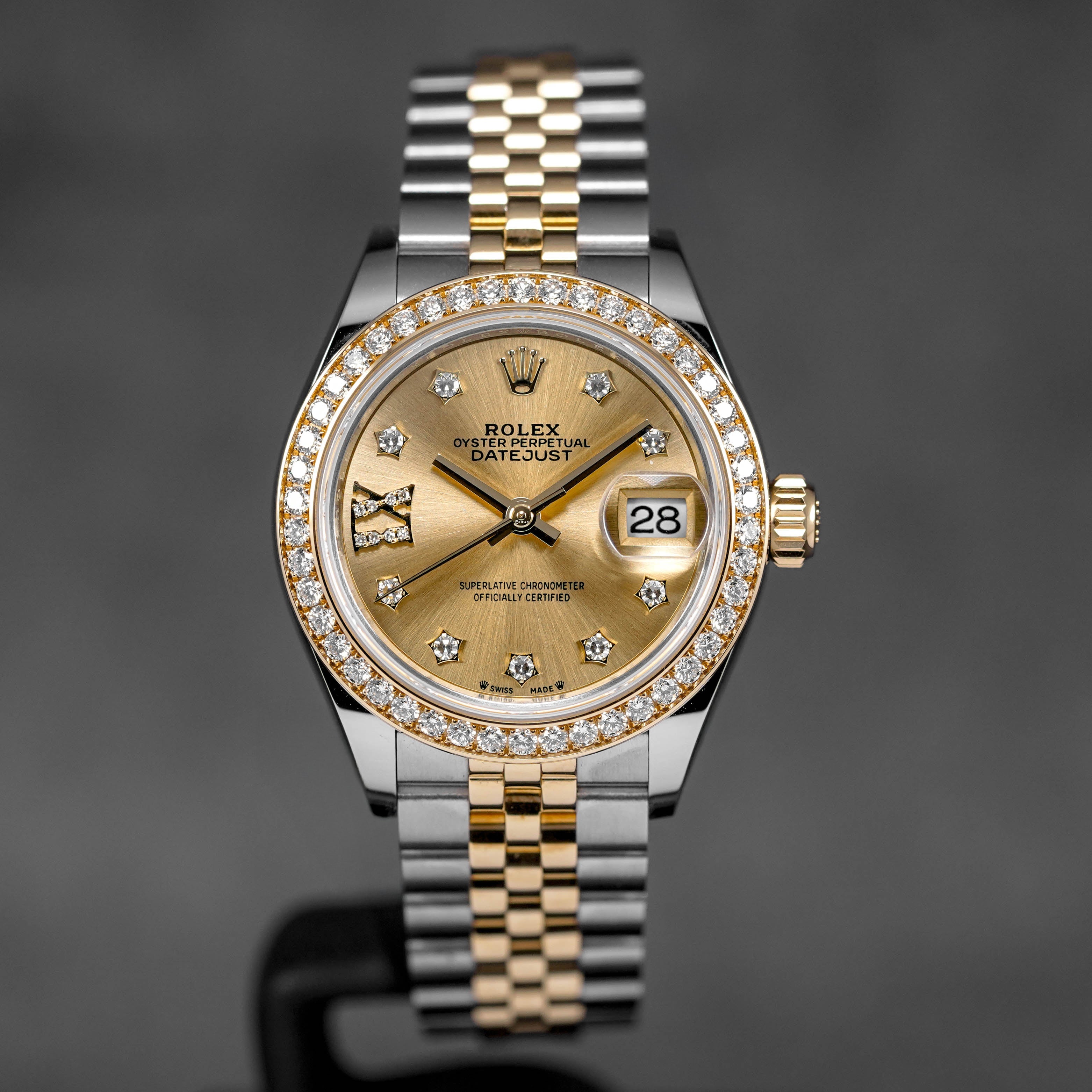 DATEJUST 28MM TWOTONE YELLOWGOLD CHAMPANGE DIAMOND STAR DIAL DIAMOND ON IX DIAMOND RING (2022)