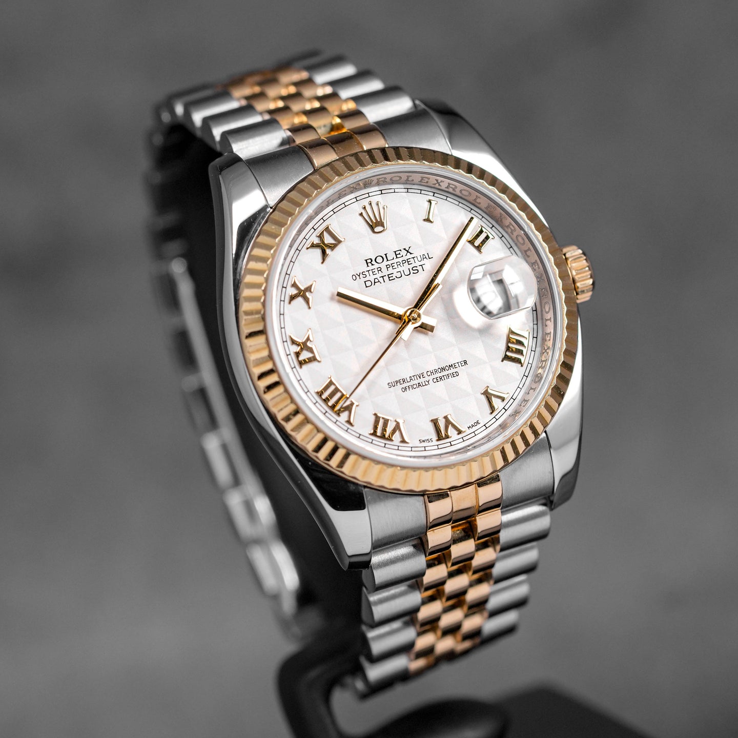 DATEJUST 36MM TWOTONE YELLOWGOLD IVORY PYRAMID ROMAN DIAL (2011)