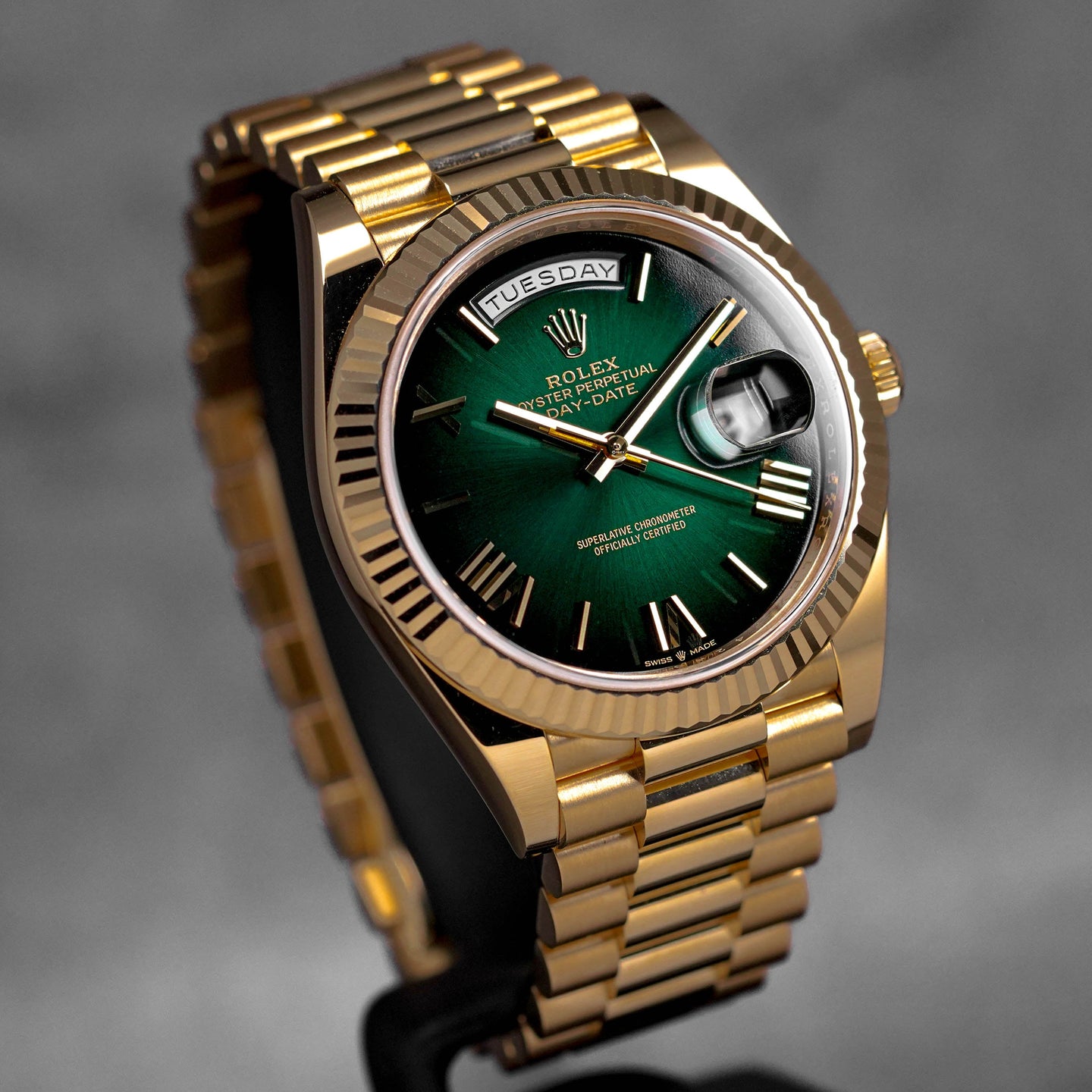 DAYDATE 40MM YELLOWGOLD GREEN OMBRE DIAL (2024)