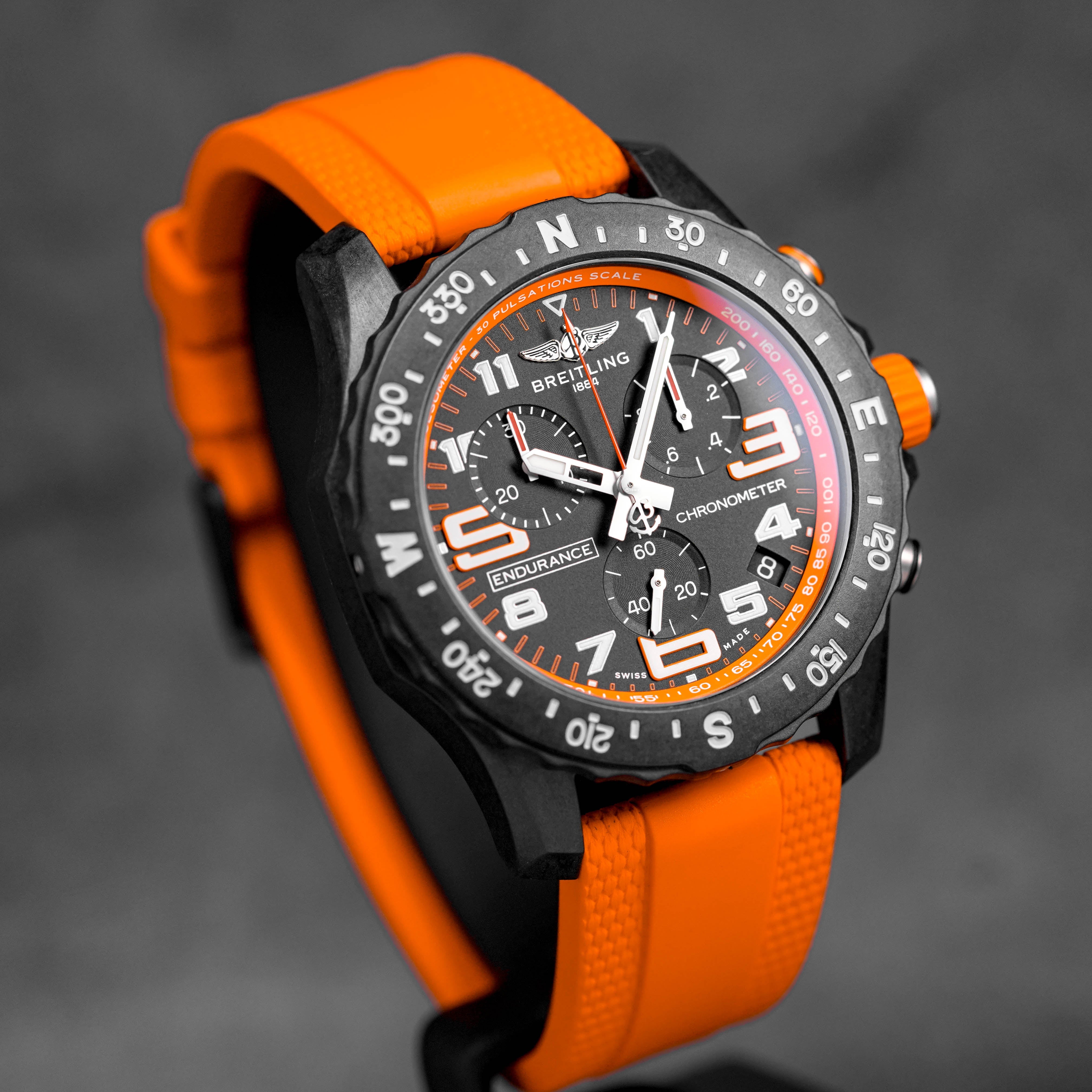 ENDURANCE PRO 44MM ORANGE (2025)