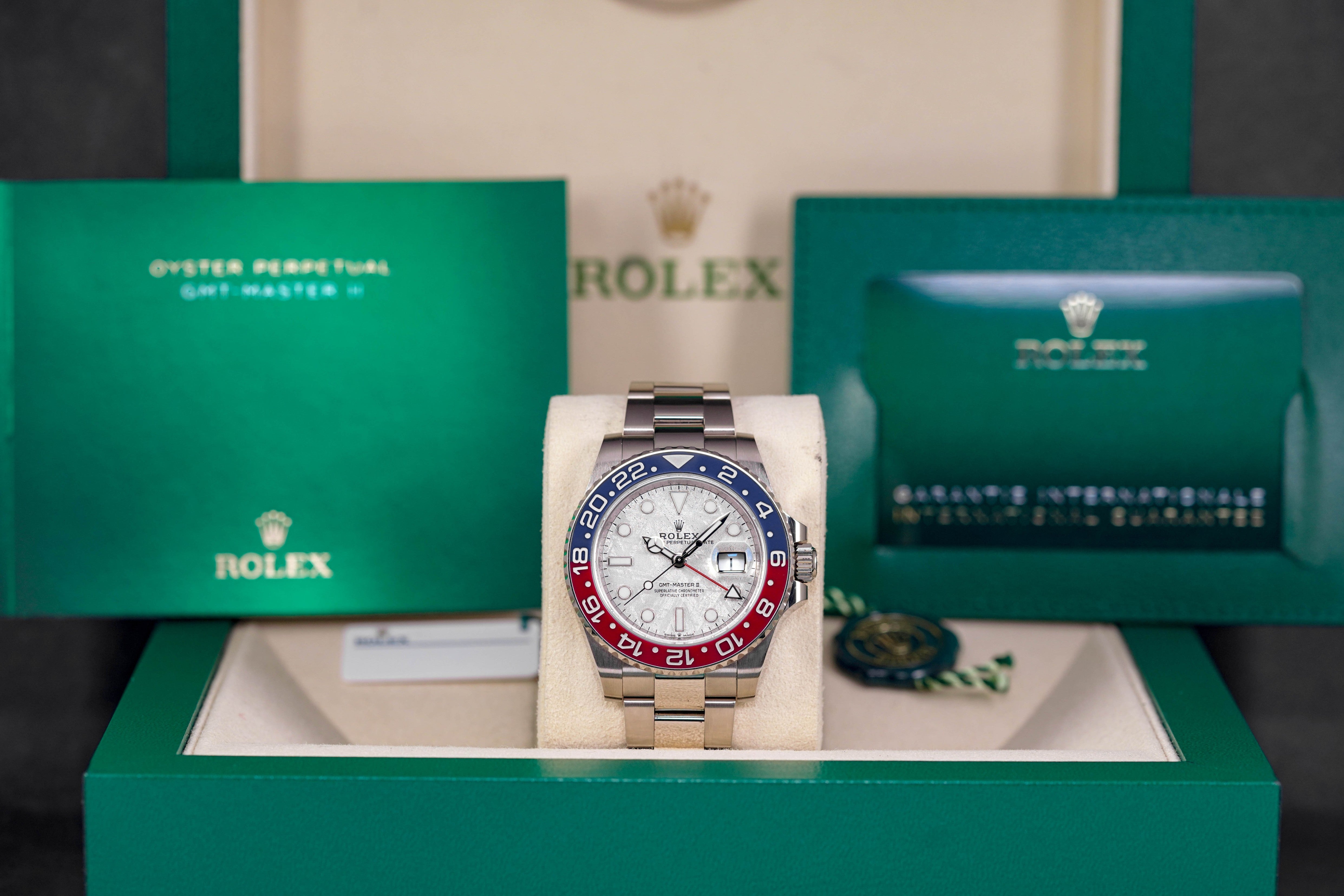 ROLEX GMT MASTER-II PEPSI WHITEGOLD METEORITE DIAL (2021) – ONELUXE