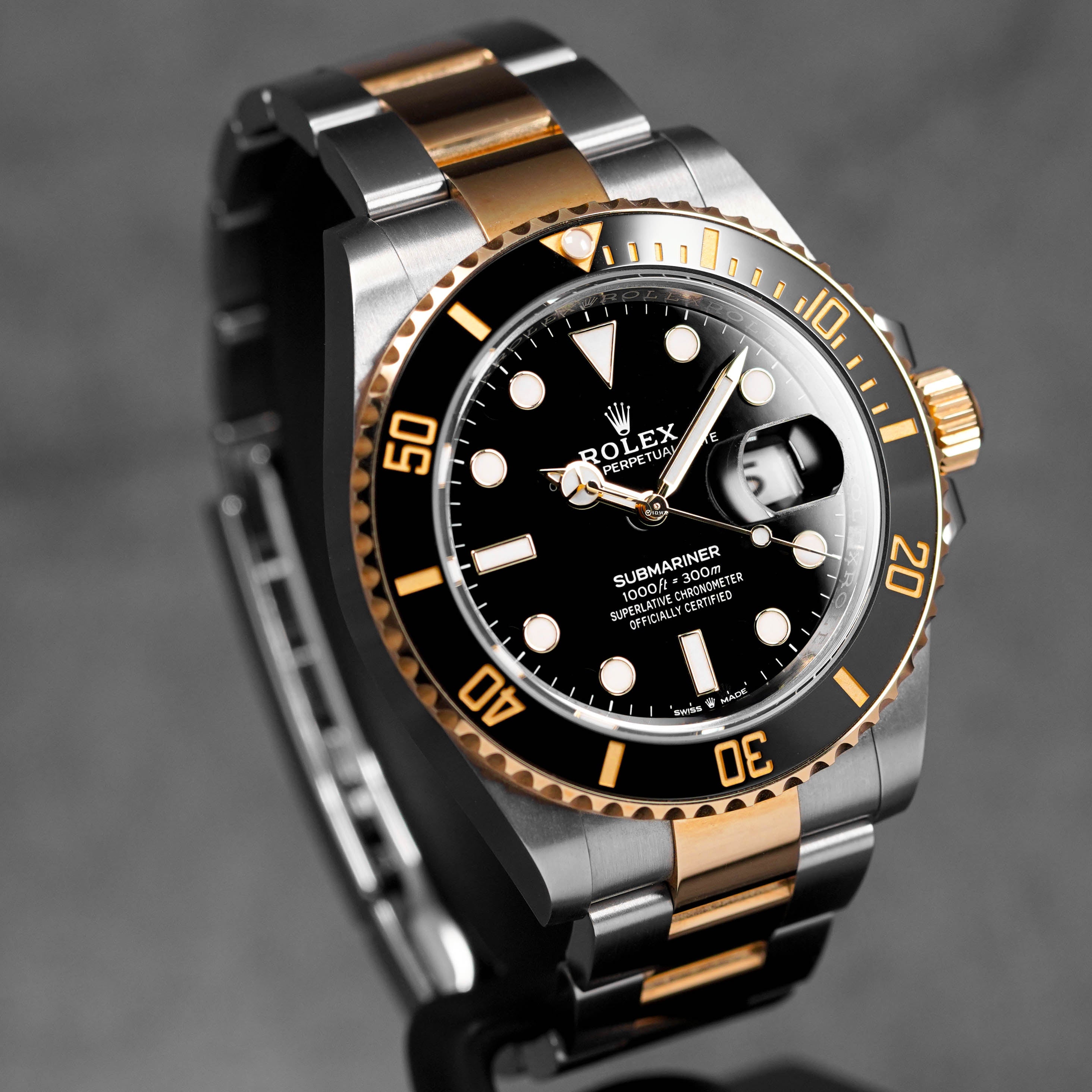 SUBMARINER DATE 41MM TWOTONE YELLOWGOLD BLACK DIAL (2022)