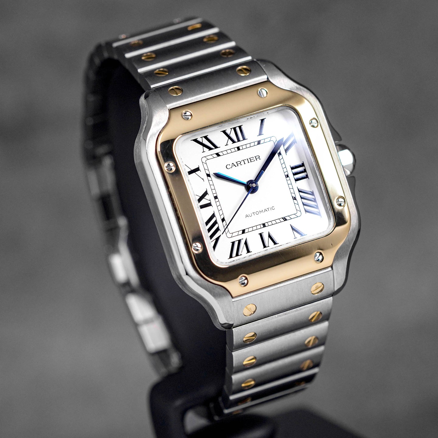 SANTOS DE CARTIER M TWOTONE YELLOWGOLD SILVER DIAL (2023)