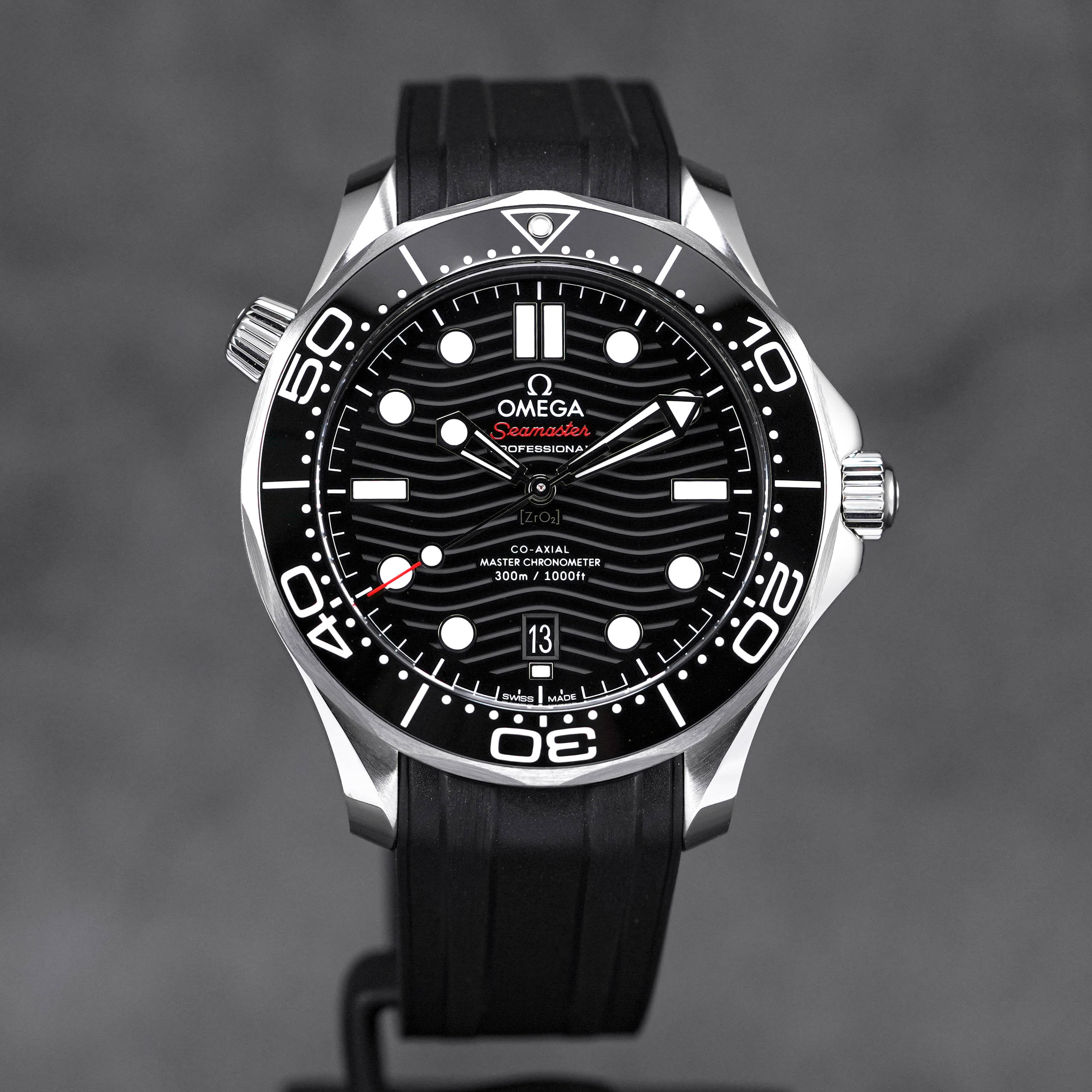 SEAMASTER DIVER 300 BLACK DIAL RUBBER STRAP (2026)