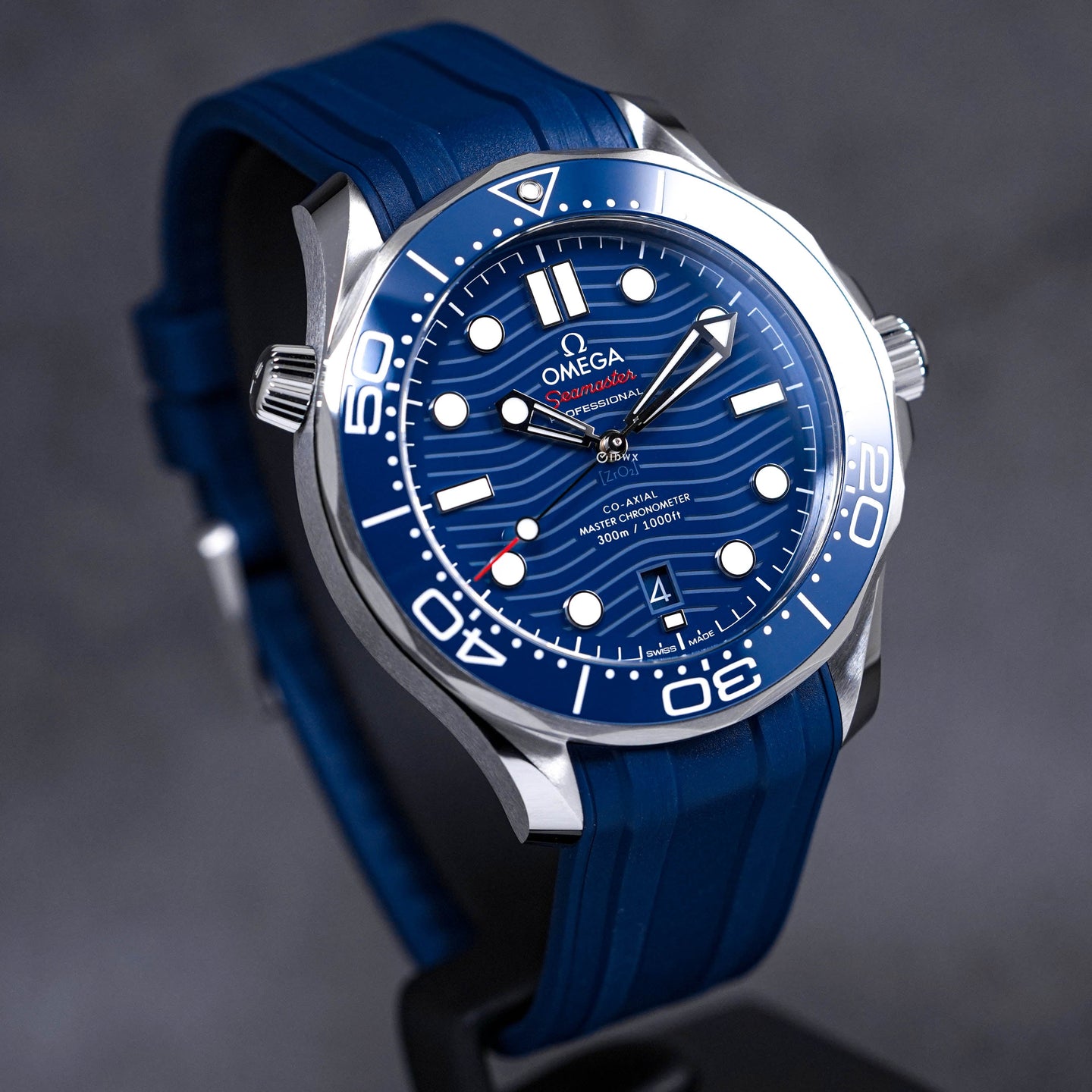 SEAMASTER DIVER 300 BLUE DIAL RUBBER STRAP (2024)