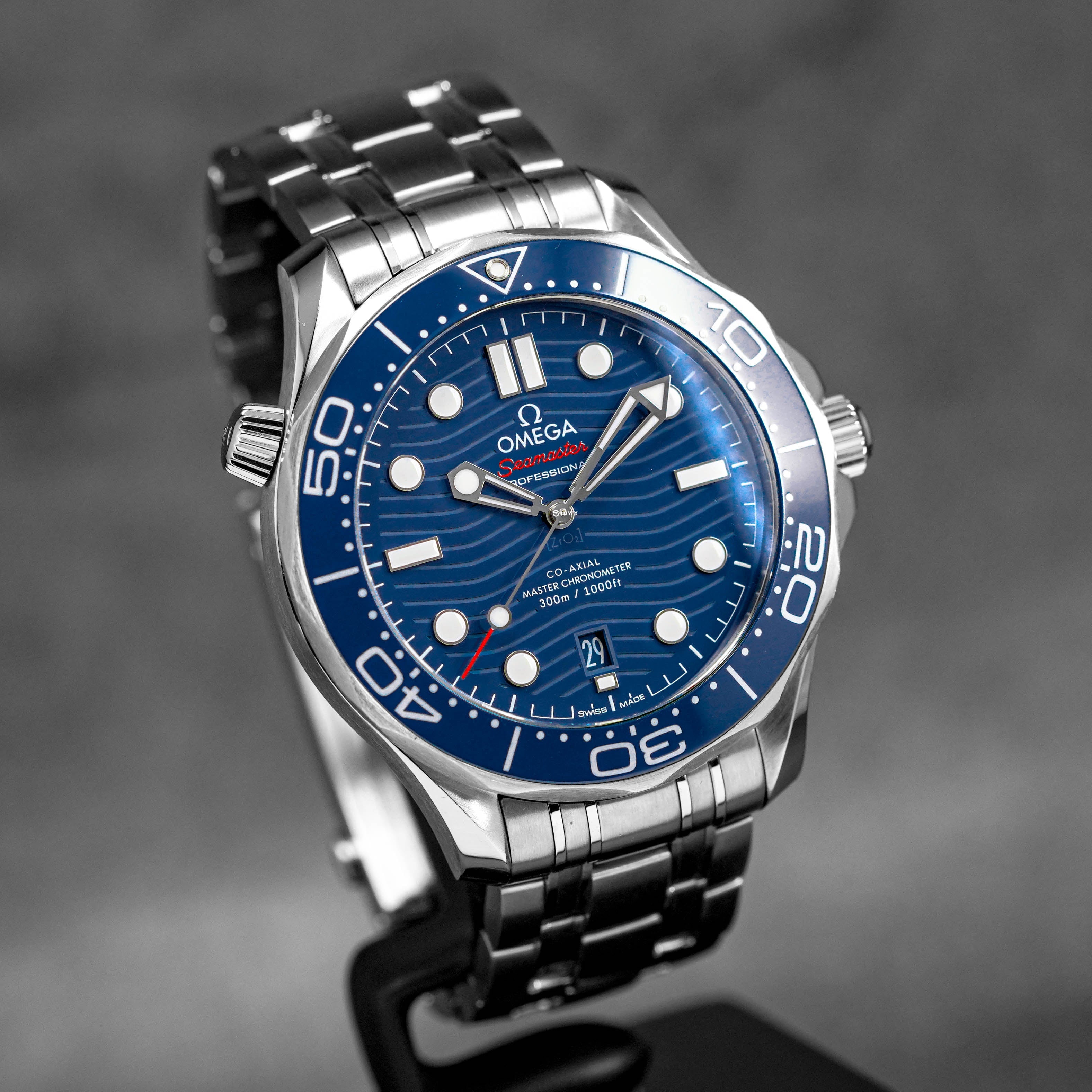 SEAMASTER DIVER 300 BLUE DIAL (WATCH & BOX)