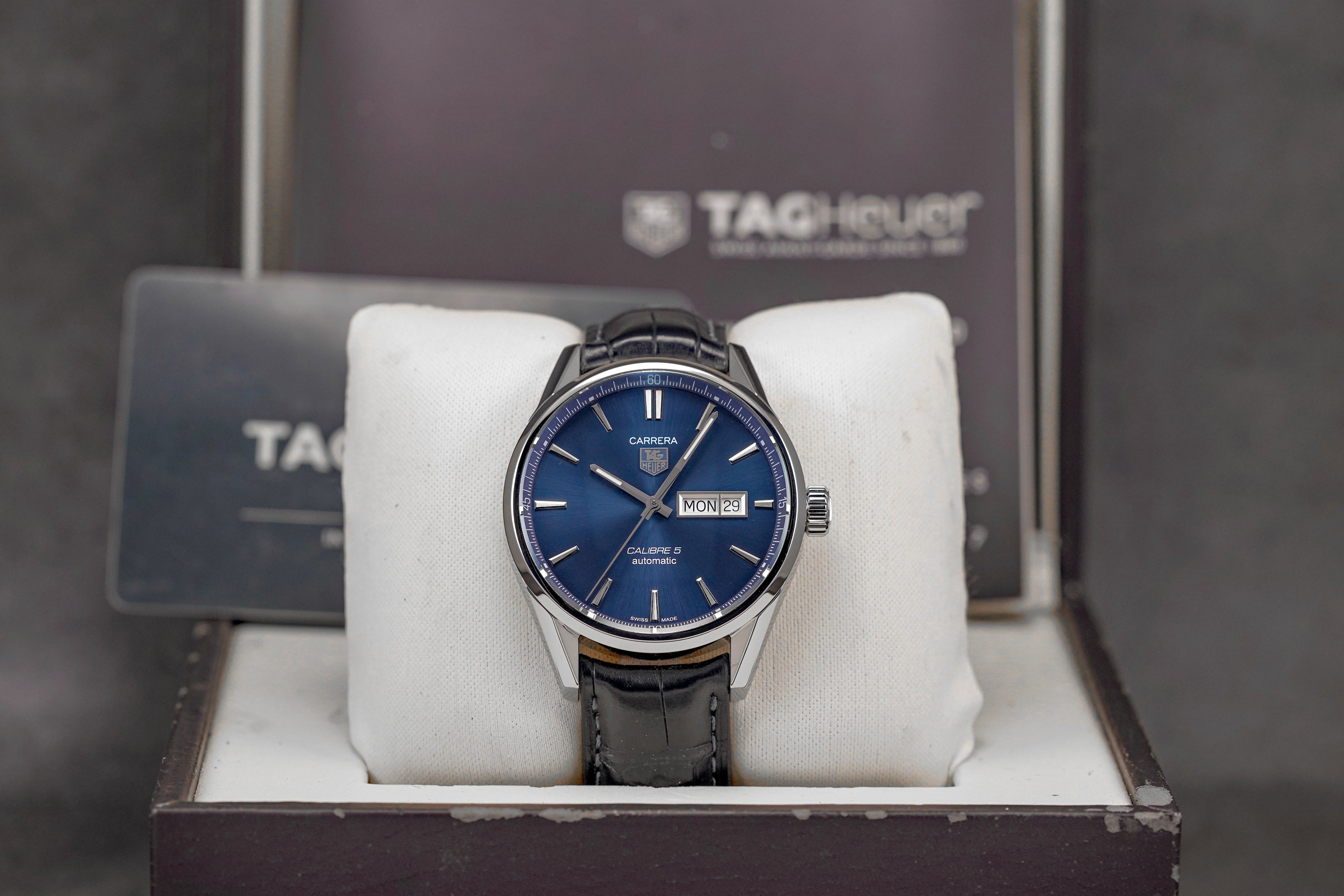 Harga Tag Heuer Carrera Calibre 5 Day-Date Blue