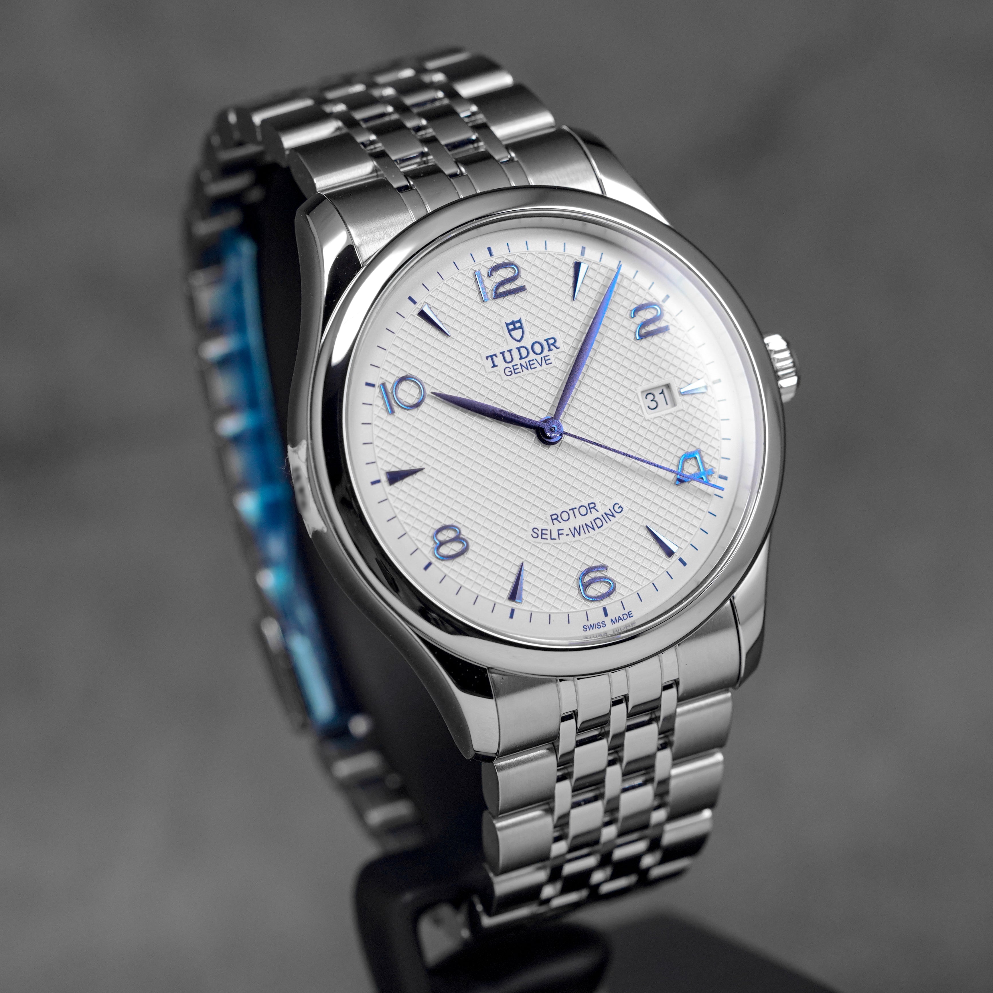 1926 41MM OPALINE-BLUE DIAL (2025)