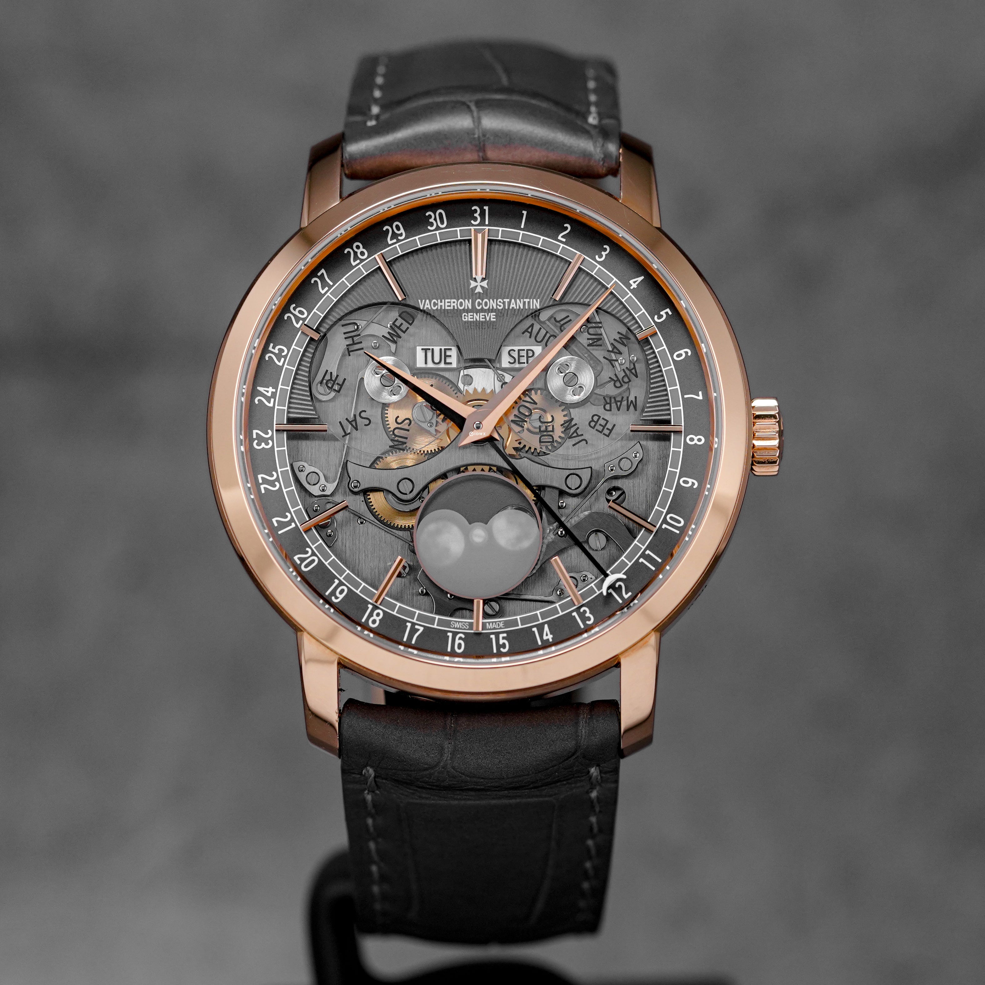 TRADITIONNELLE COMPLETE CALENDAR OPENFACE ROSEGOLD (2023)