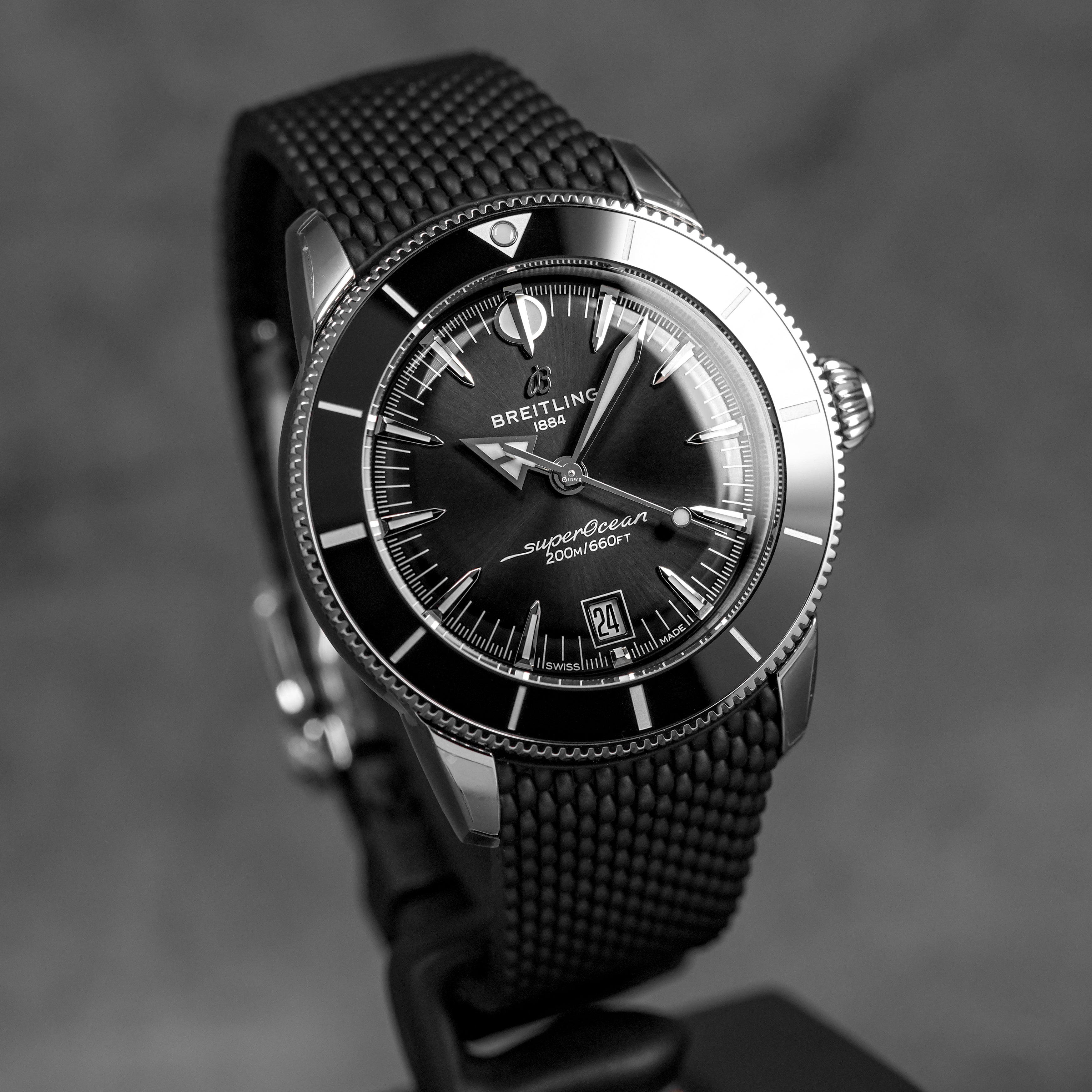 SUPEROCEAN HERITAGE B31 42MM BLACK DIAL (2025)