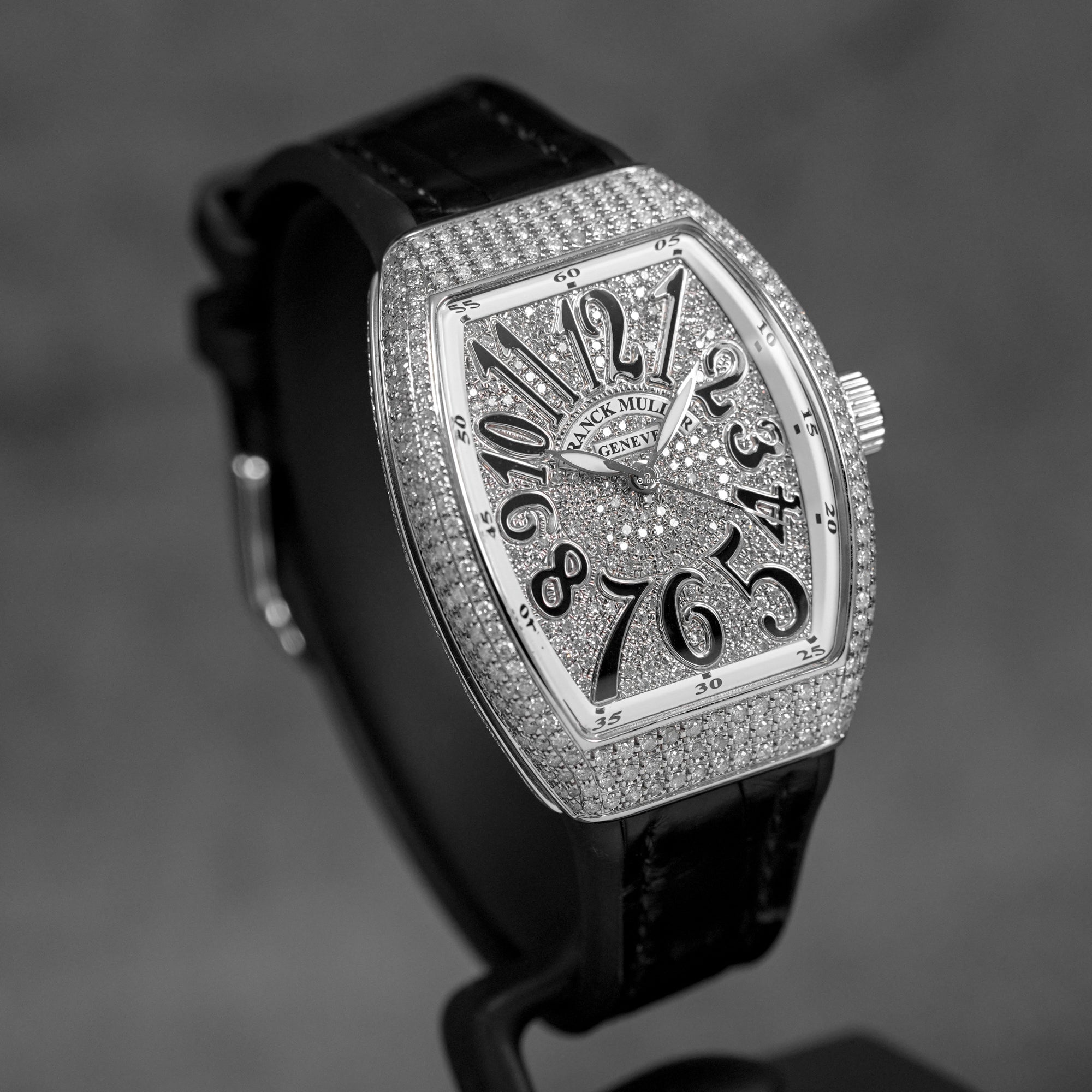V32 BLACK DIAMOND (2021)