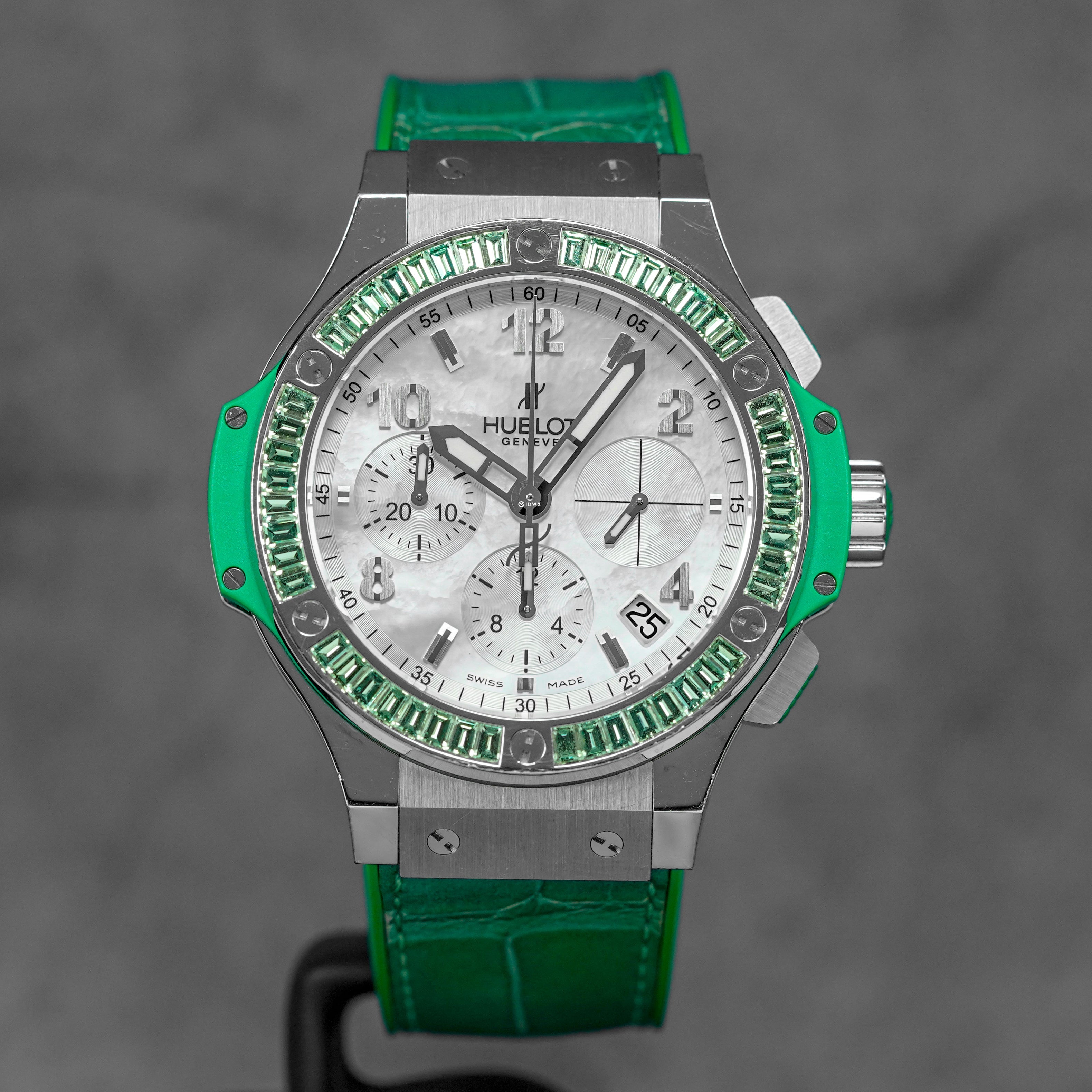 BIG BANG 41MM TUTTI FRUTTI 'APPLE' MOP DIAL GREEN TSAVORITE BAGUETTE-CUT BEZEL (2012)