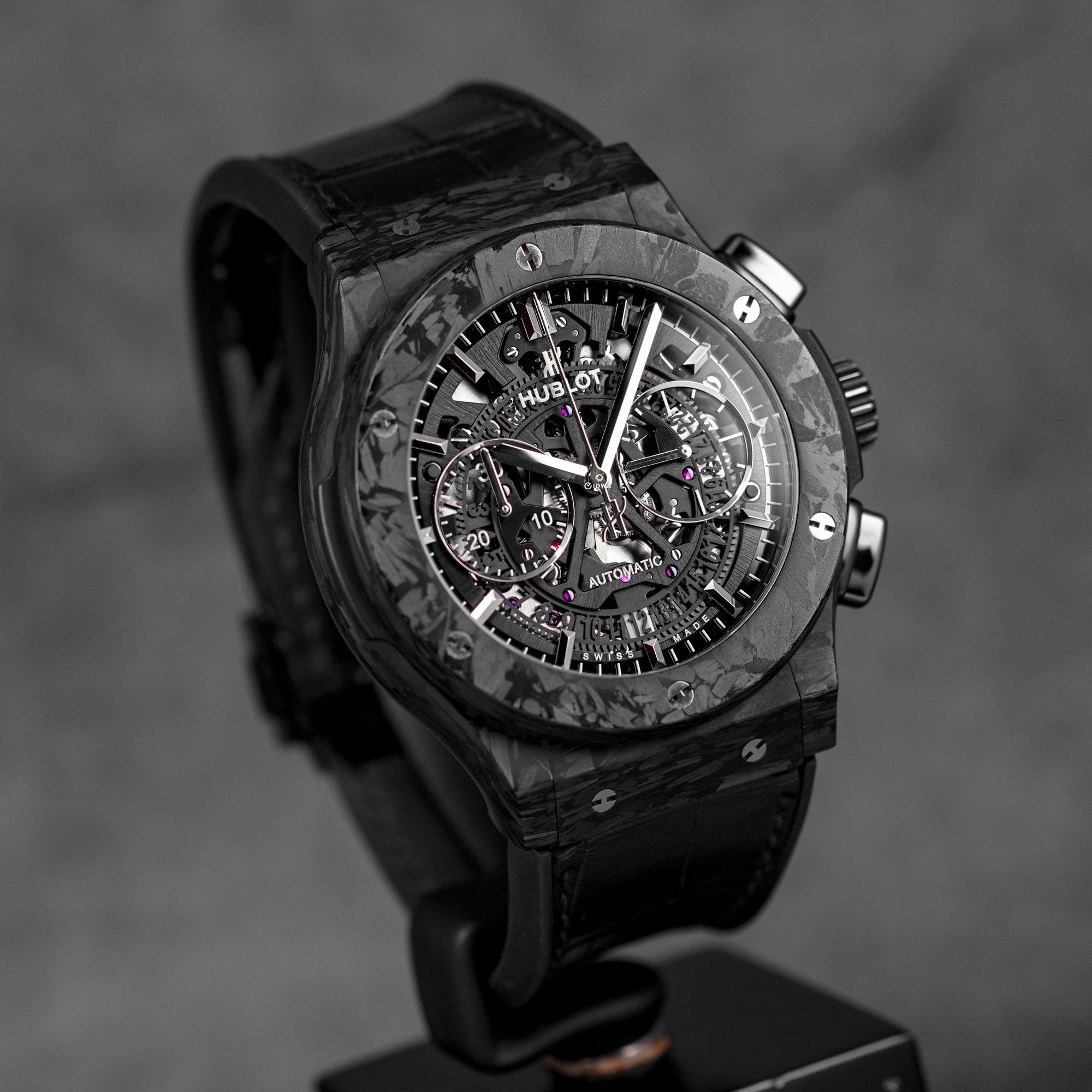 CLASSIC FUSION 45MM AEROFUSION FROSTED CARBON (2023)
