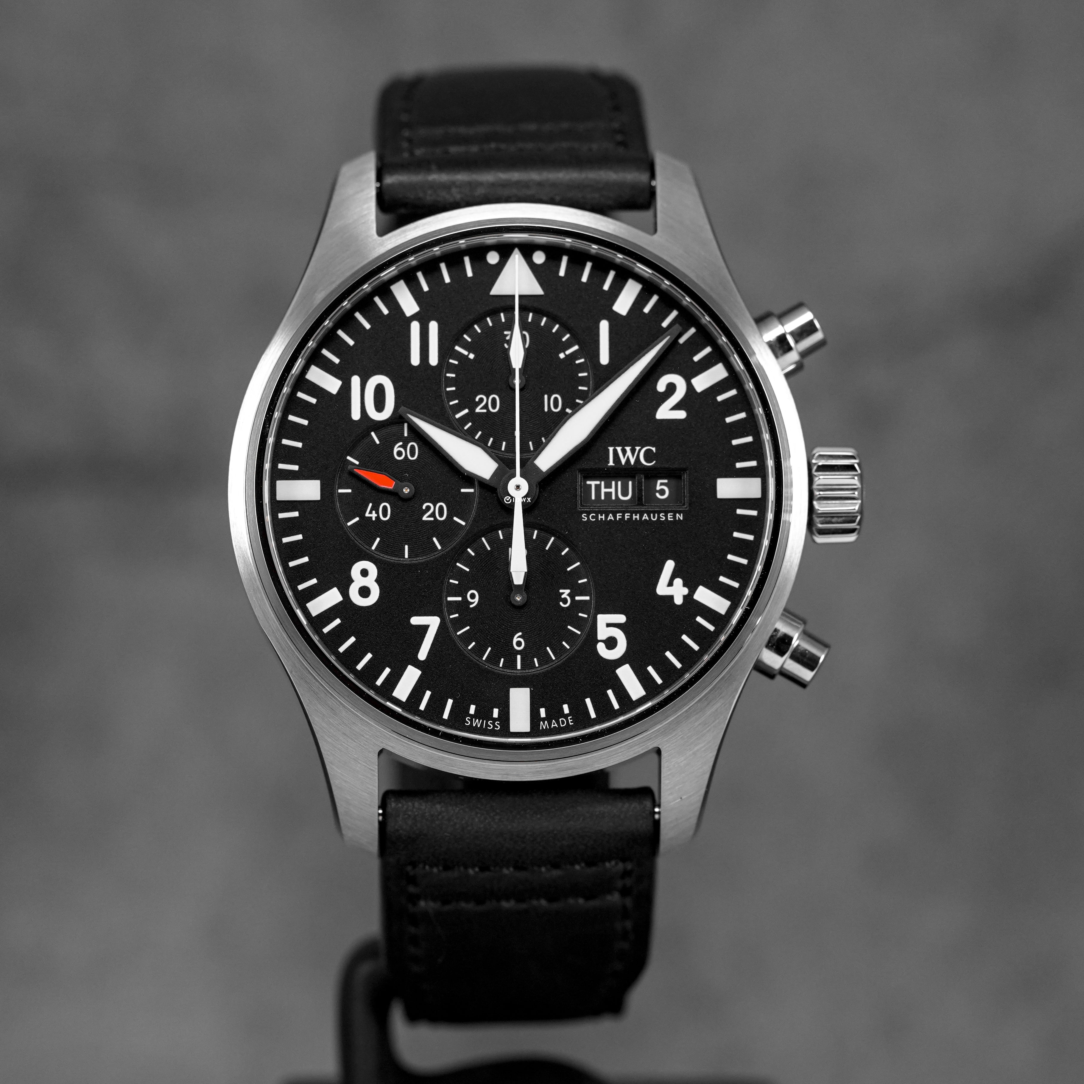 PILOT CHRONOGRAPH BLACK DIAL LEATHER STRAP (2022)