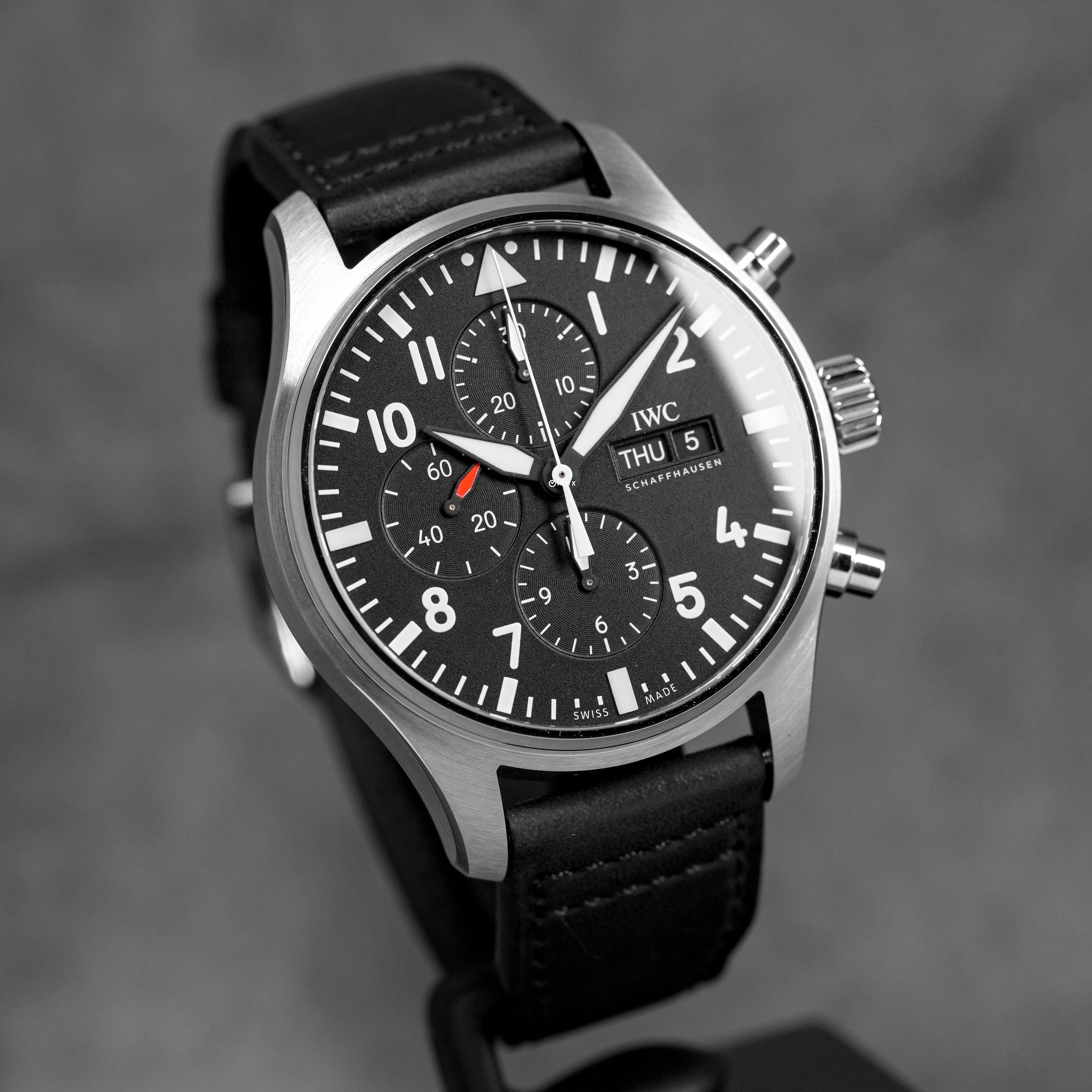 PILOT CHRONOGRAPH BLACK DIAL LEATHER STRAP (2022)