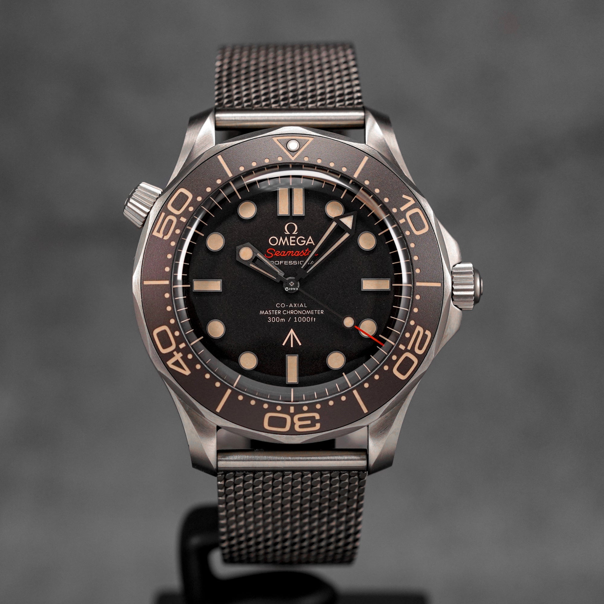 SEAMASTER DIVER 300M TITANIUM 'NO TIME TO DIE' (2020)