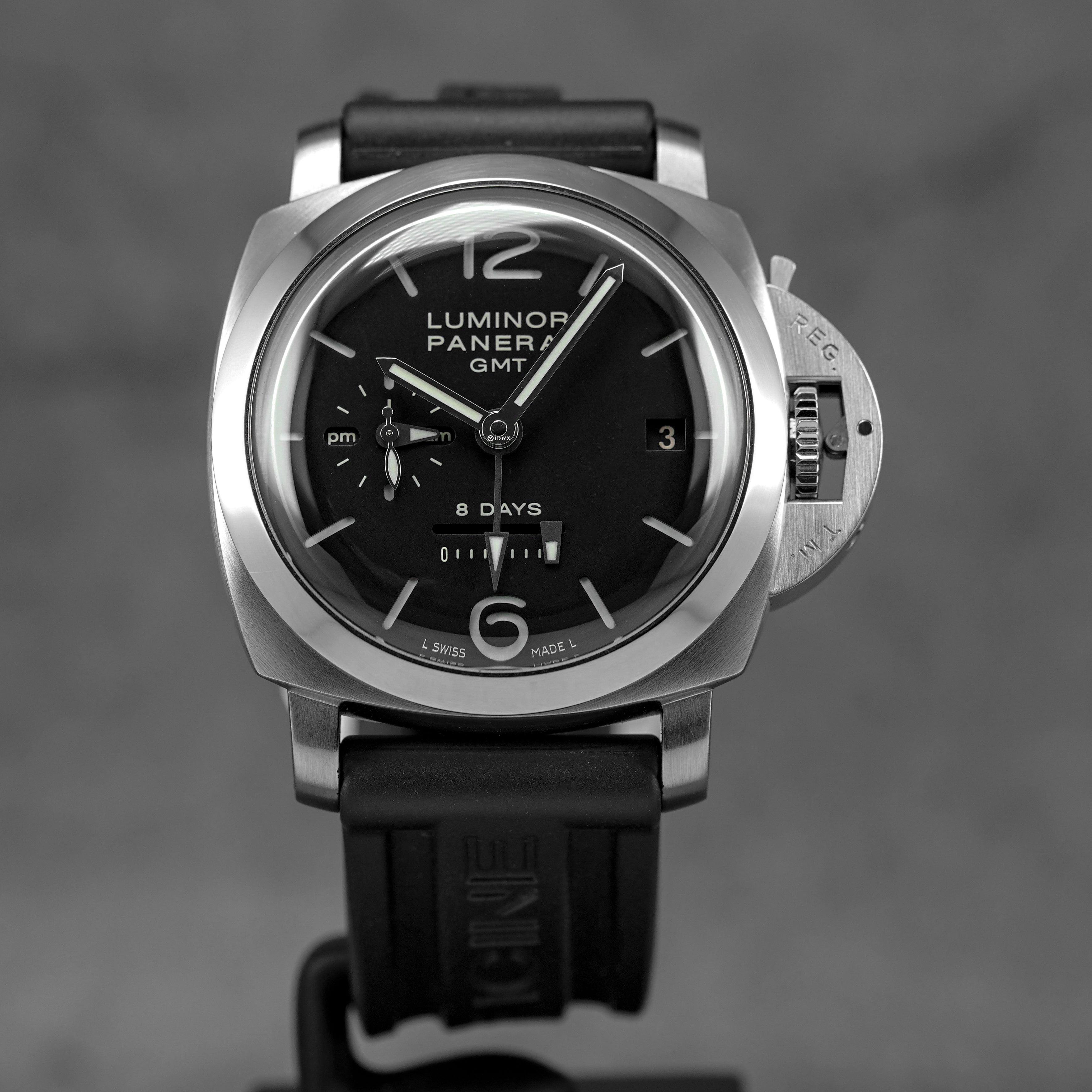 LUMINOR 1950 8 DAYS GMT 44MM BLACK DIAL PAM 233 (2012)