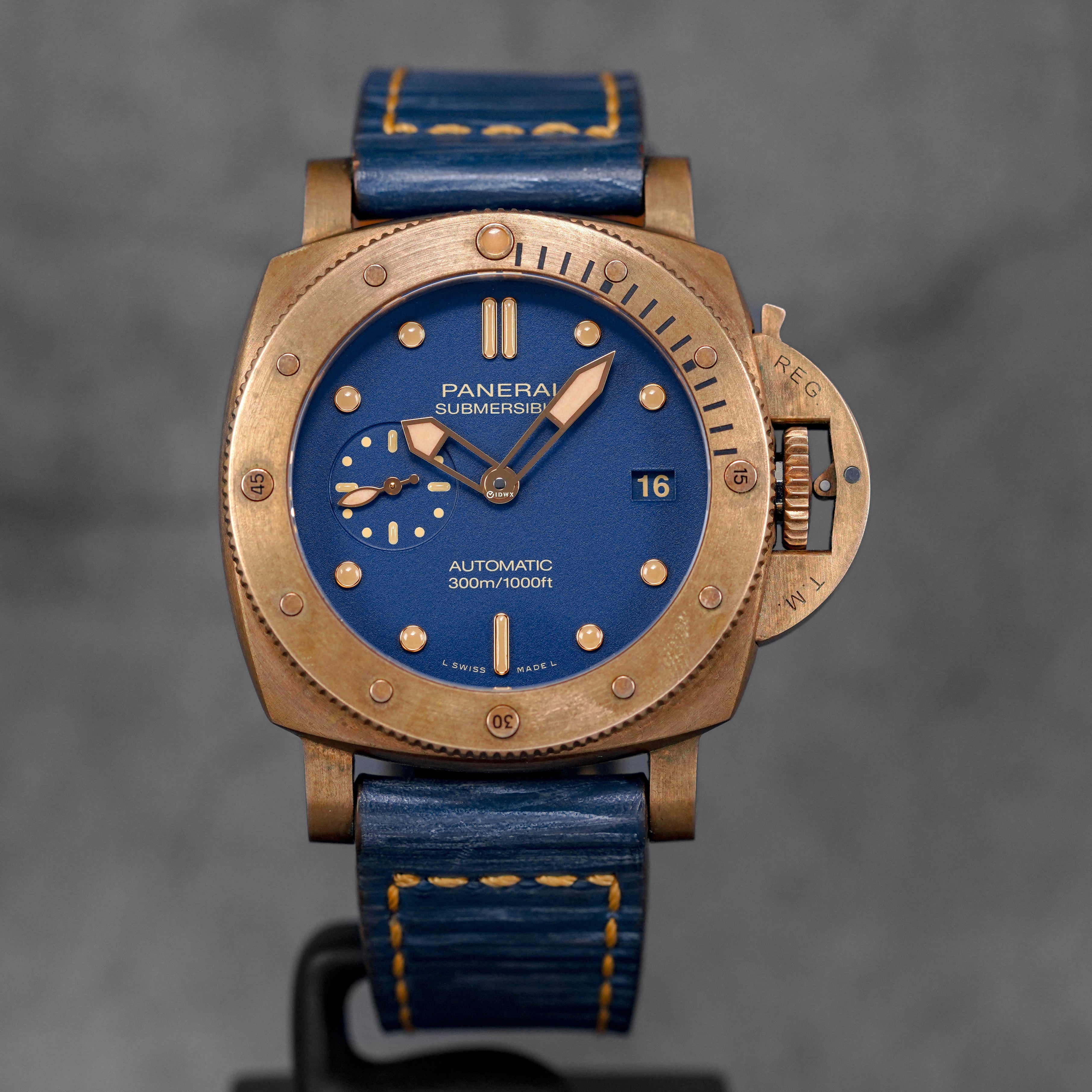 SUBMERSIBLE BRONZO 42MM BLU ABISSO PAM 1074 (2025)