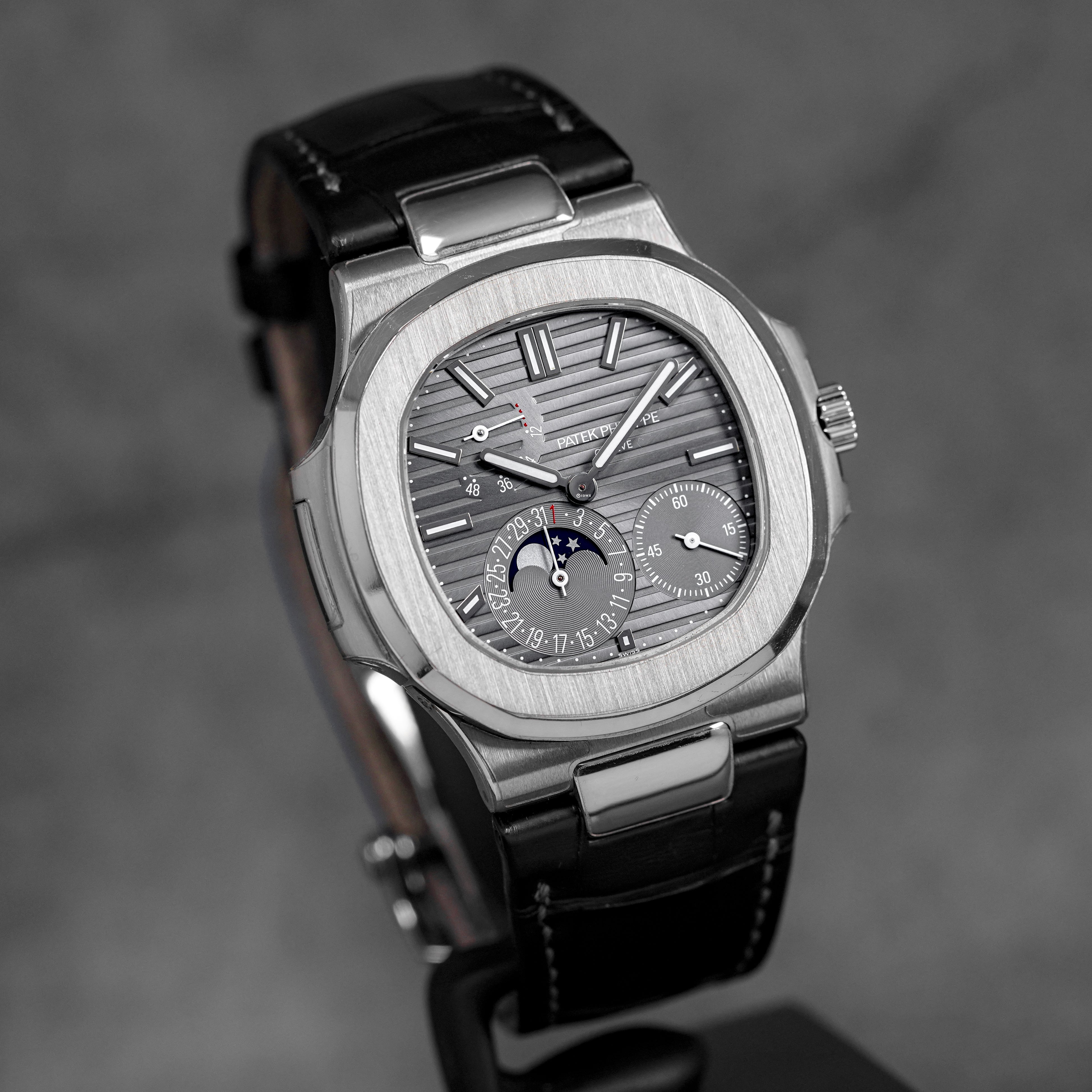 NAUTILUS 5712G WHITEGOLD MOONPHASE GREY DIAL (2019)