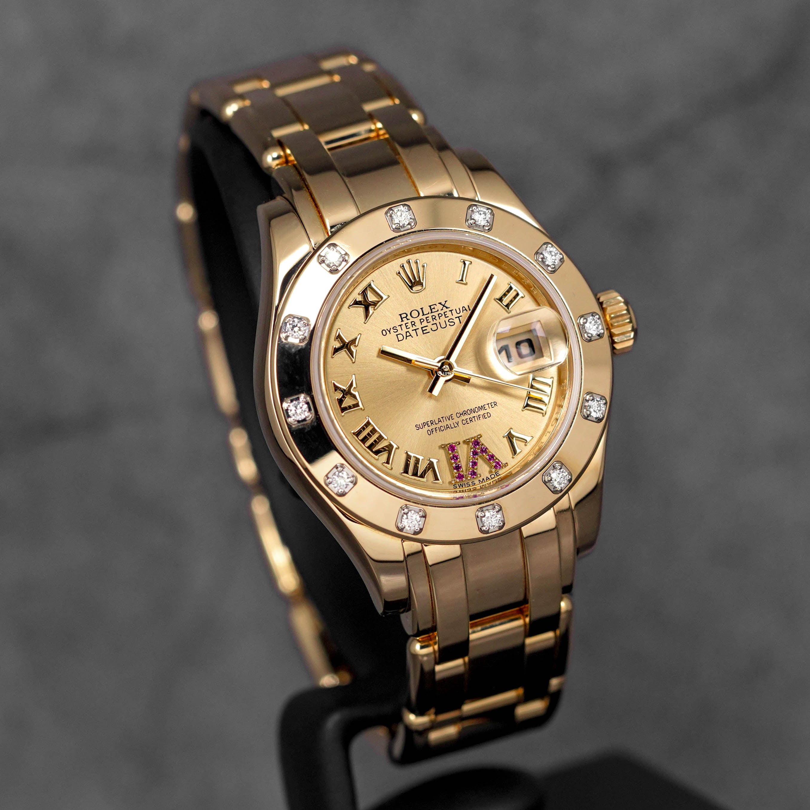 DATEJUST PEARLMASTER 29MM YELLOWGOLD CHAMPAGNE ROMAN DIAL DIAMOND ON VI (WATCH & BOX)