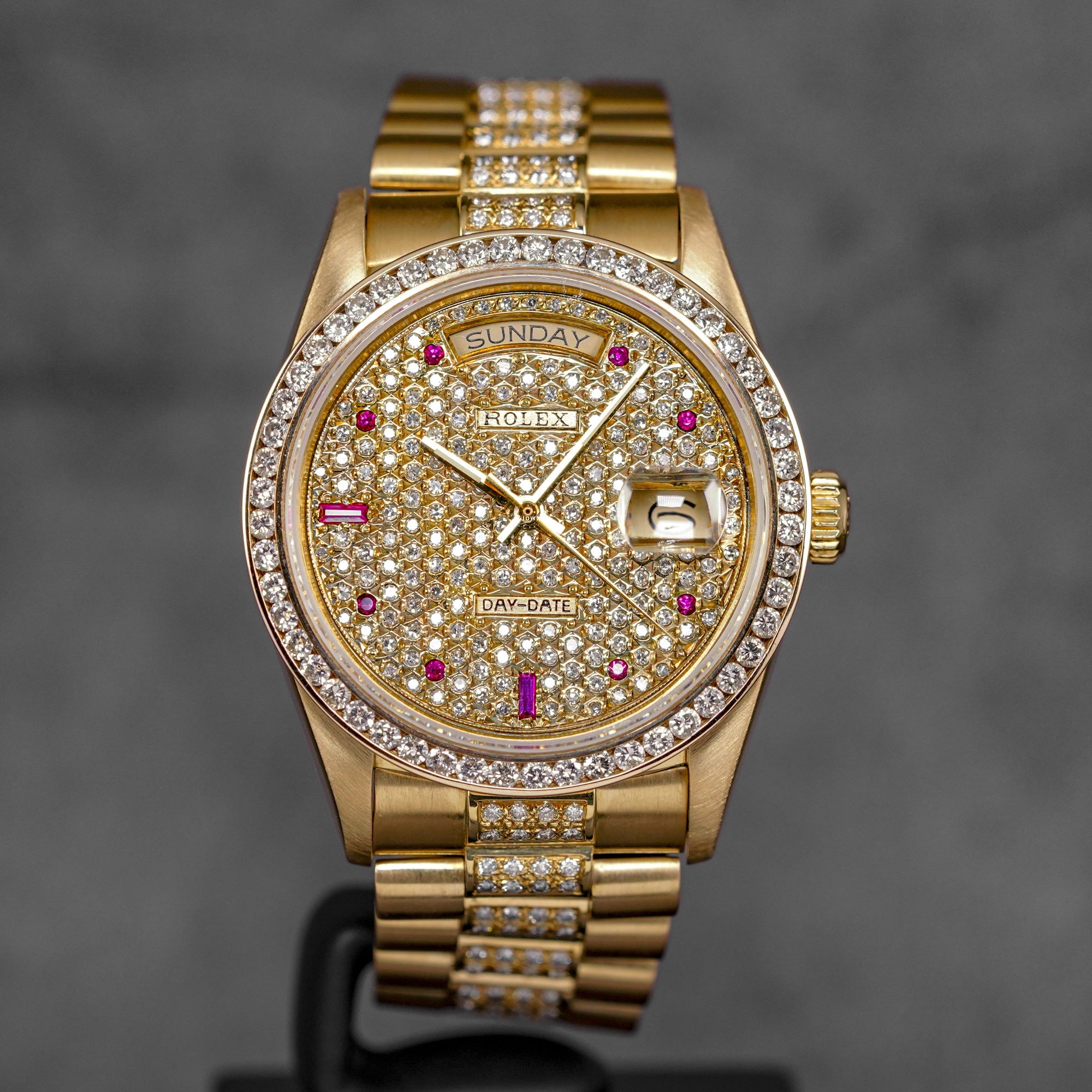 DAYDATE 36MM 18038 YELLOWGOLD CUSTOM DIAMOND-SET PAVE DIAMOND & RUBY DIAL (WATCH ONLY)