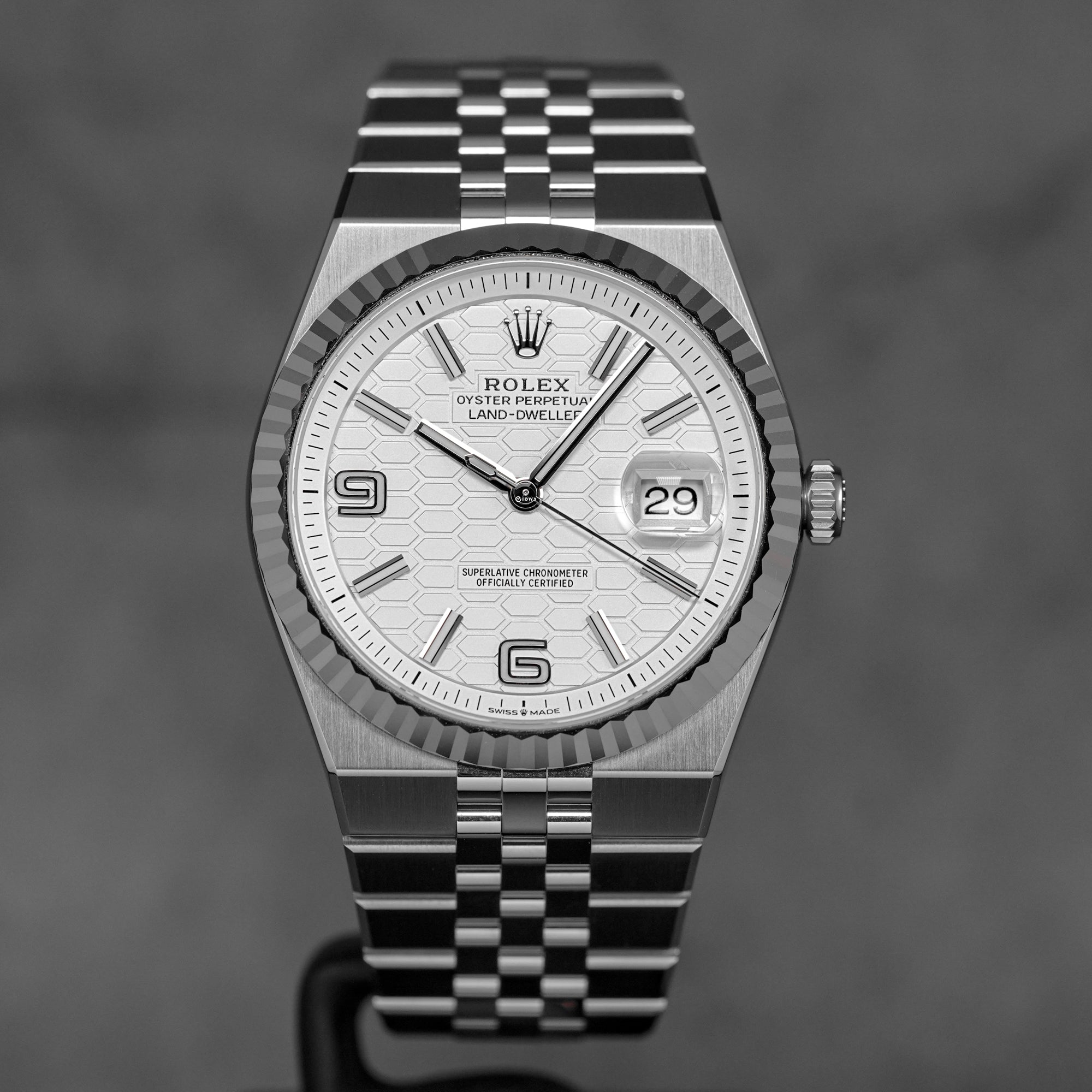 LAND-DWELLER 40MM WHITE DIAL (2026)