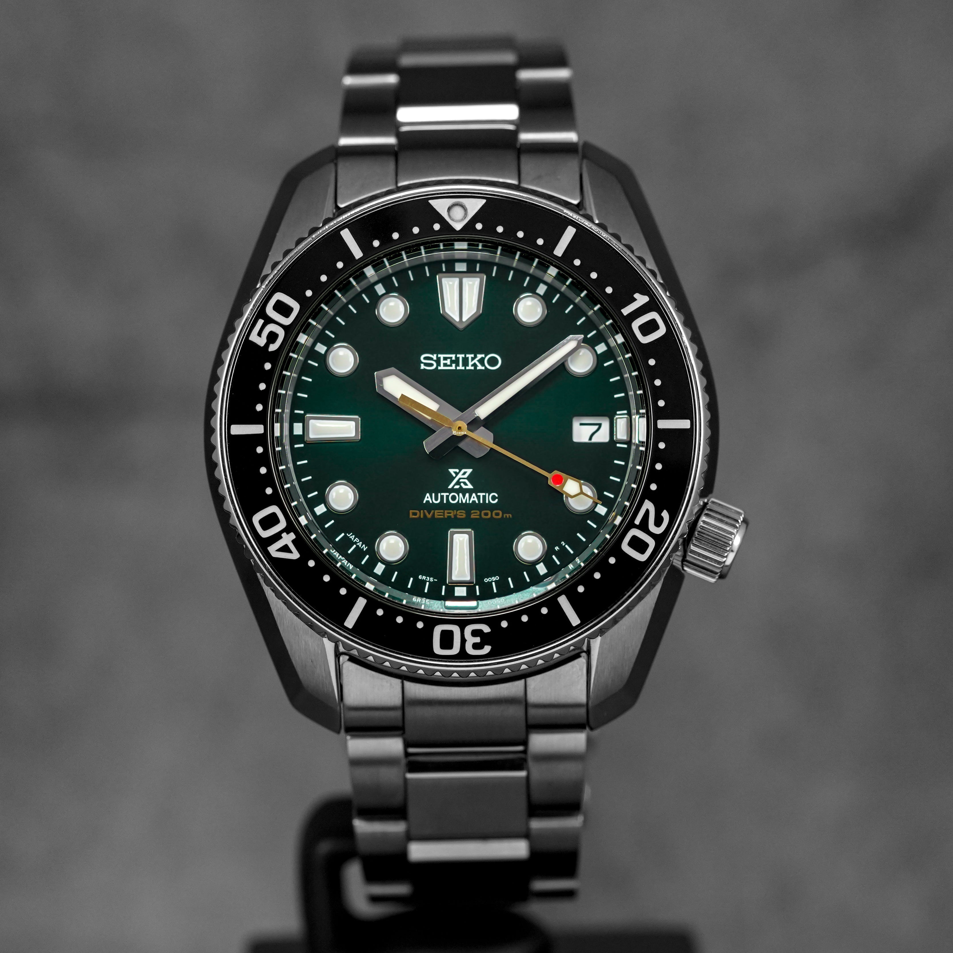PROSPEX DIVER GREEN DIAL '140TH ANNIVERSARY' LIMITED EDITION (UNDATED)