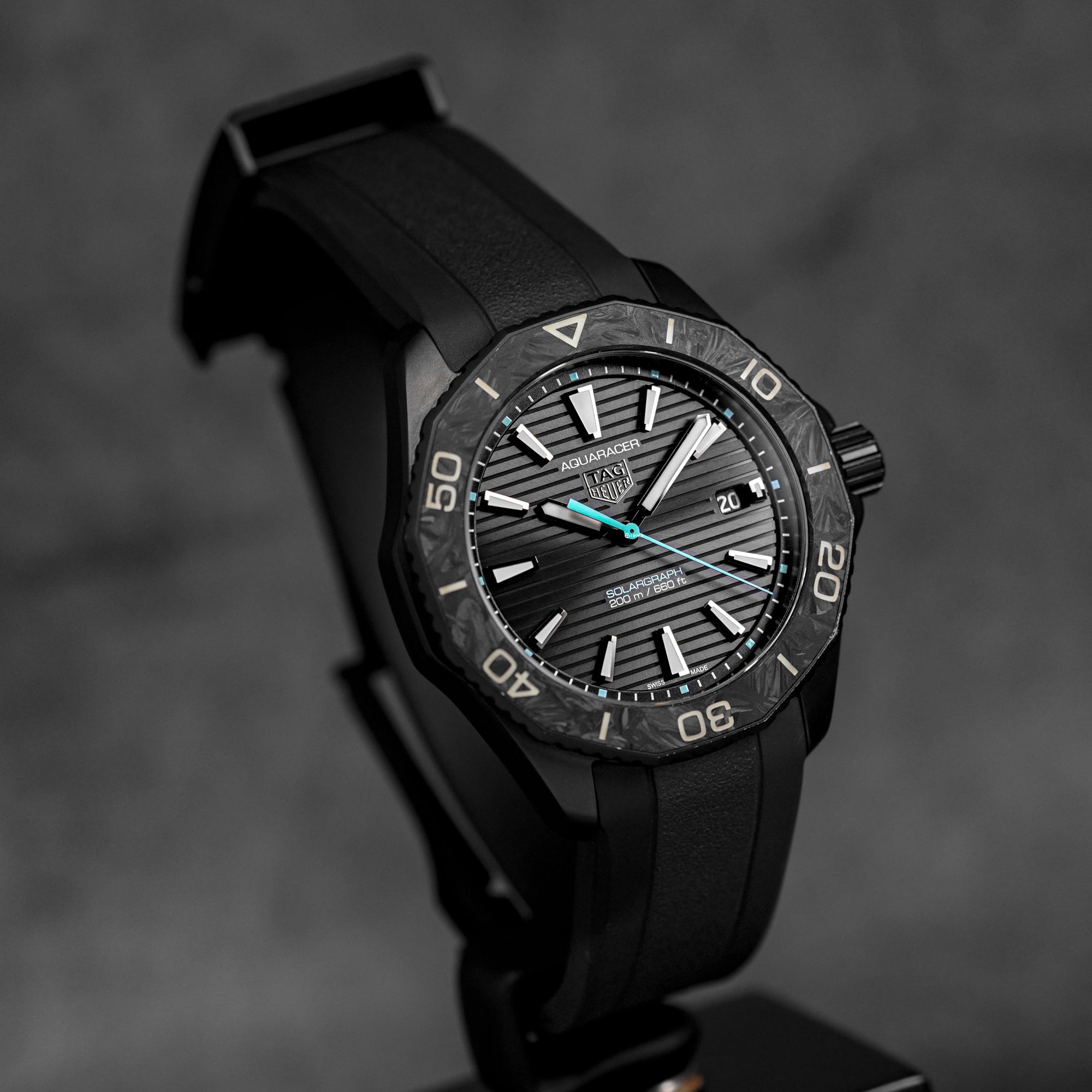 harga tag heuer aquaracer 200 solargraph black