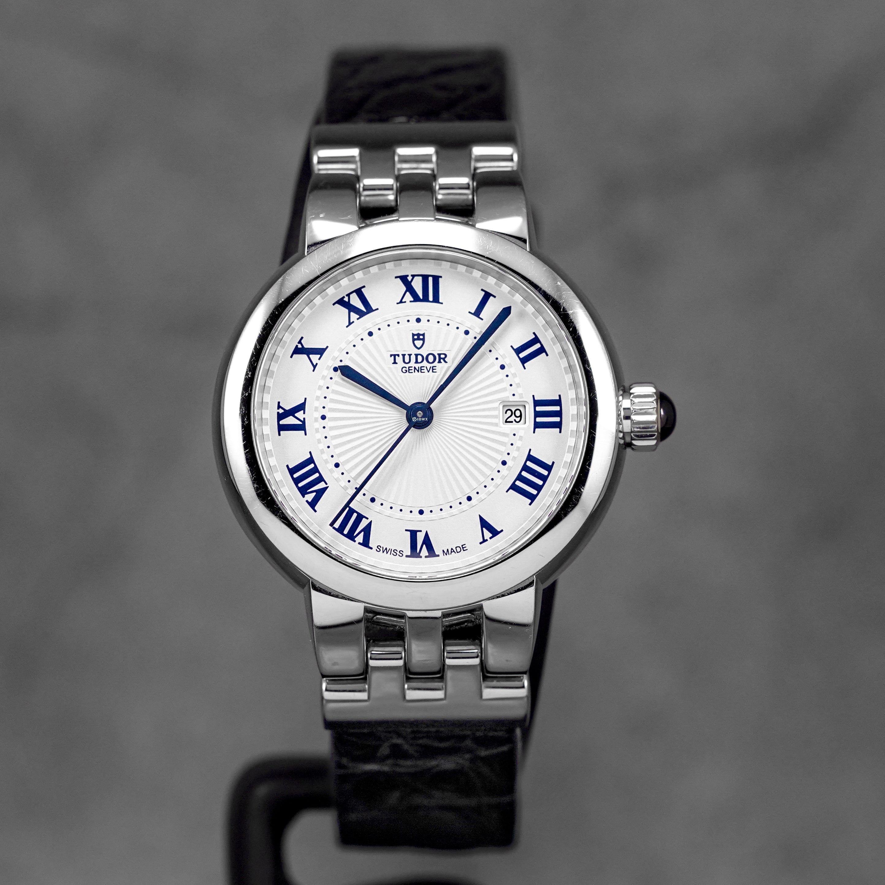 CLAIR DE ROSE 30MM SILVER DIAL (WATCH & BOX)