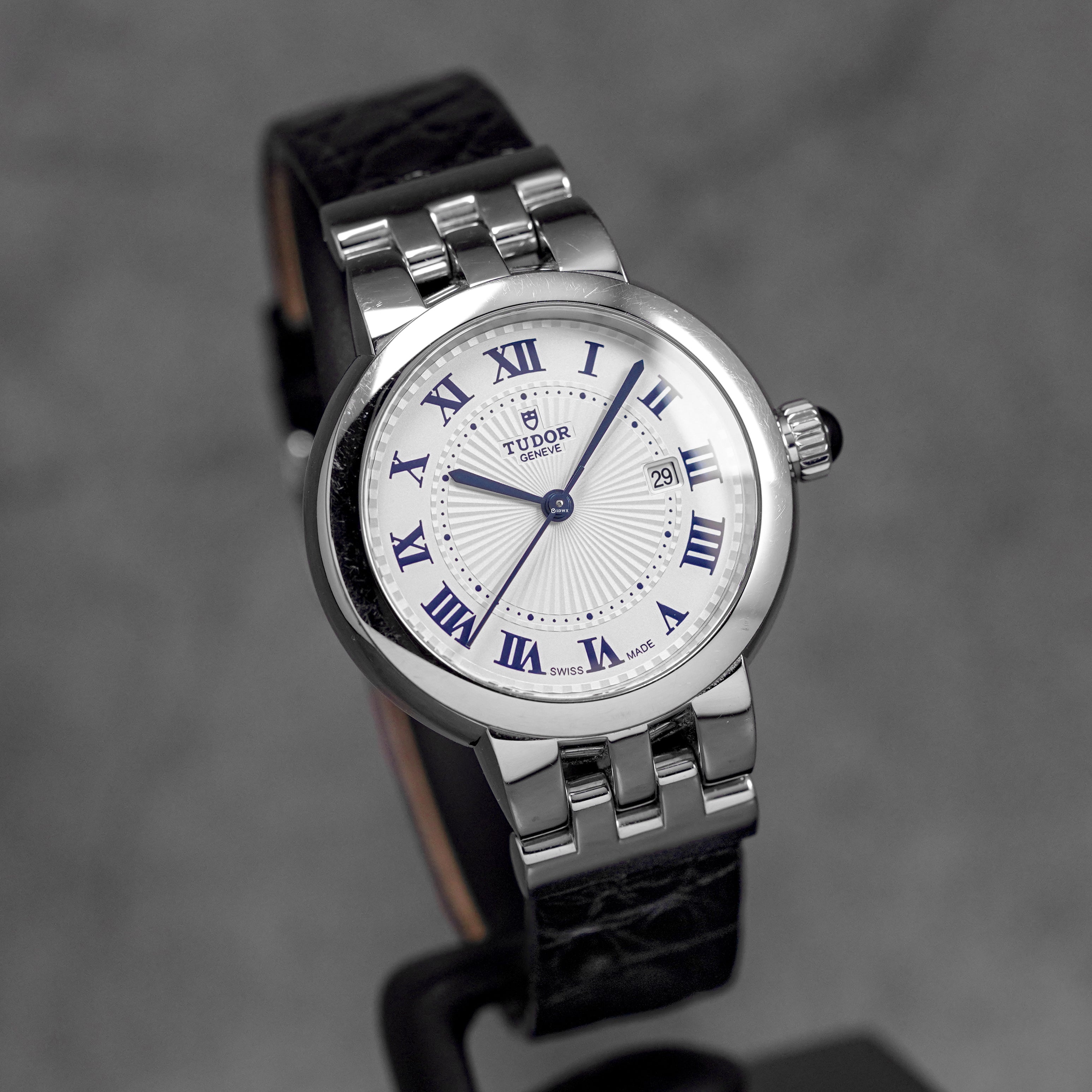 CLAIR DE ROSE 30MM SILVER DIAL (WATCH & BOX)