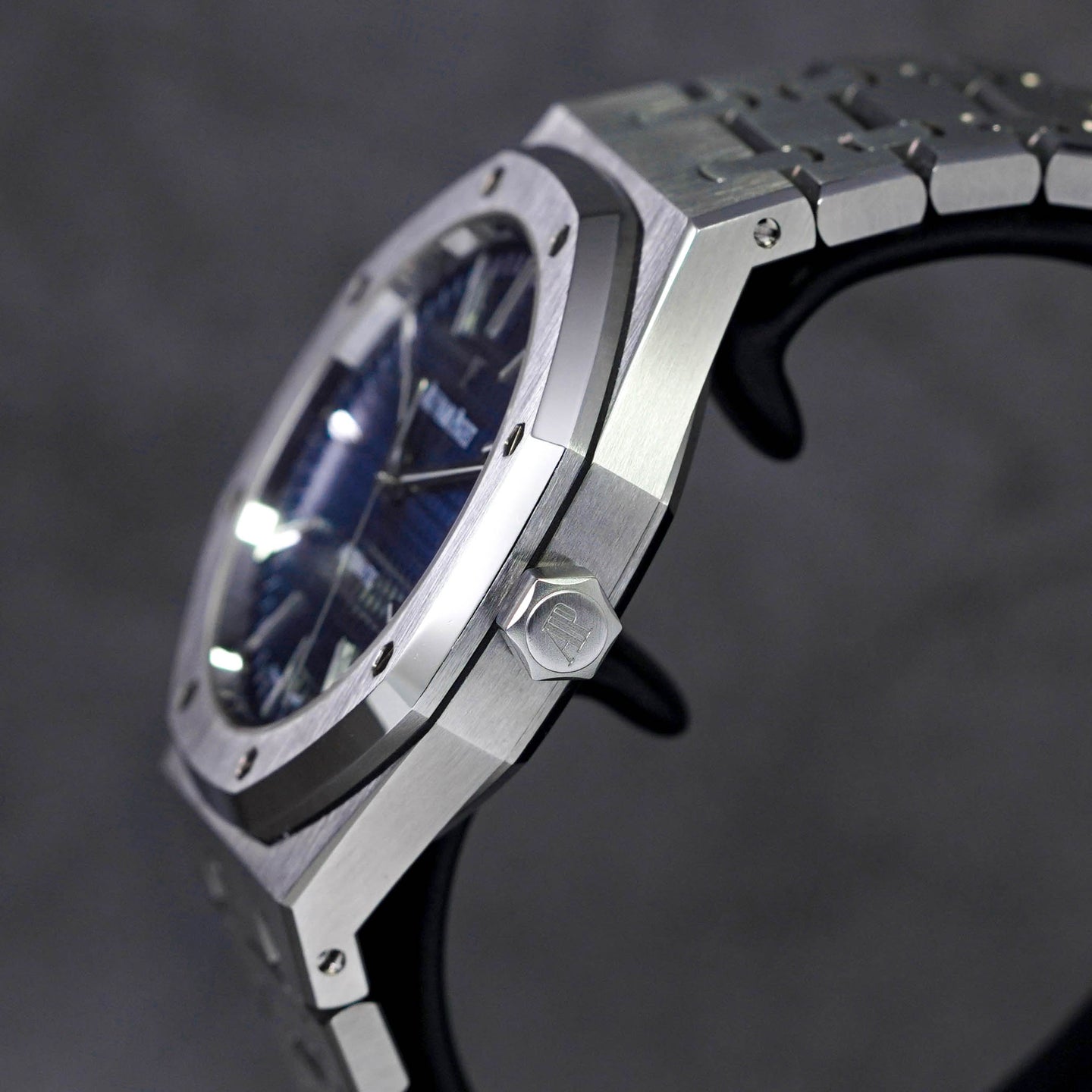 Audemars Piguet Royal Oak 15400 Blue