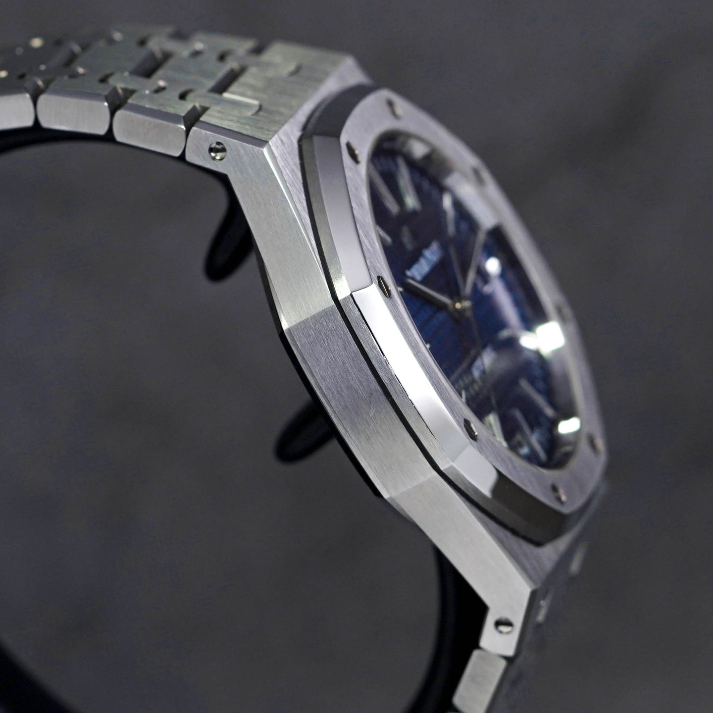 Audemars Piguet Royal Oak 15400 Blue