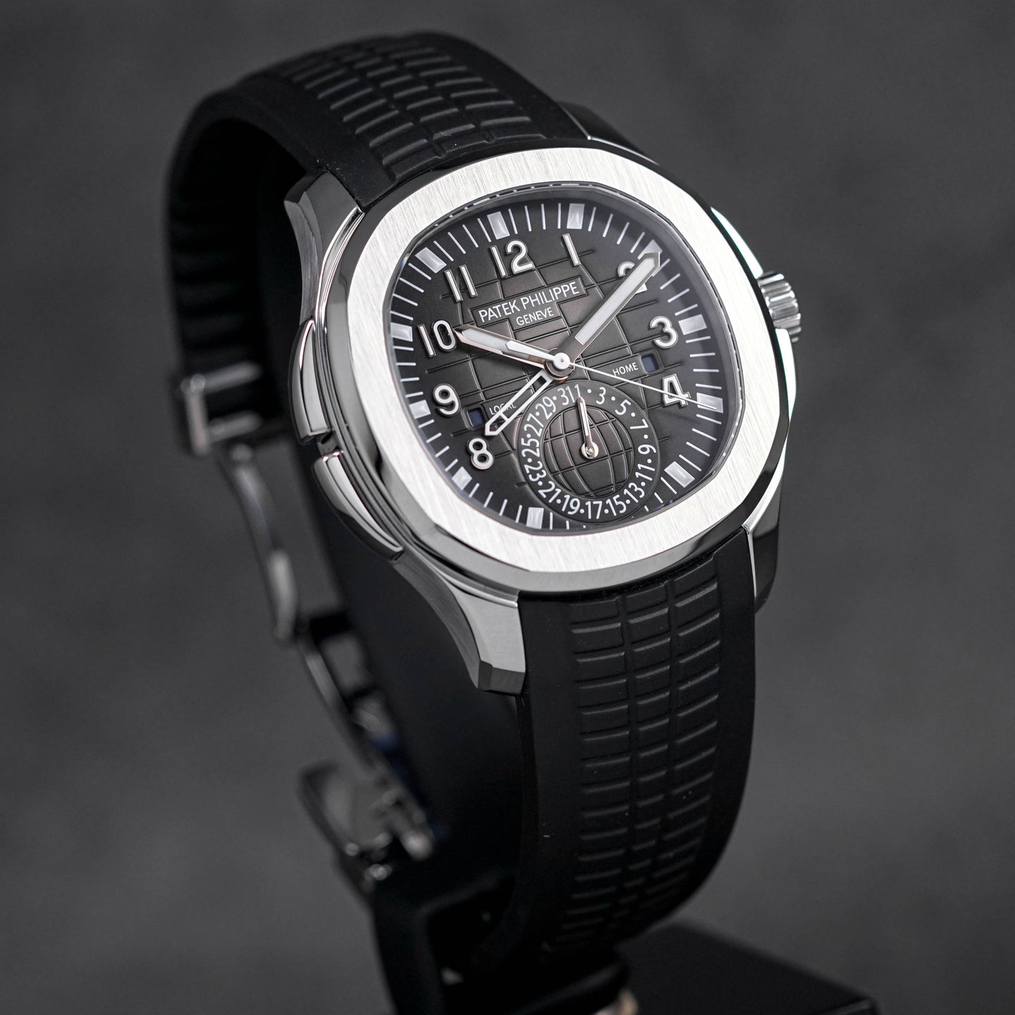 Patek Philippe Aquanaut 5164A