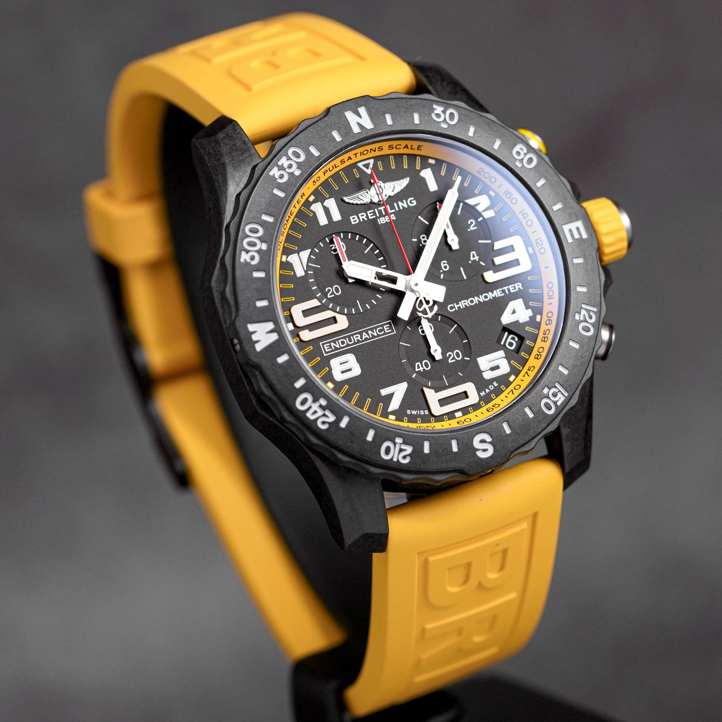 ENDURANCE PRO 44MM YELLOW (2023)