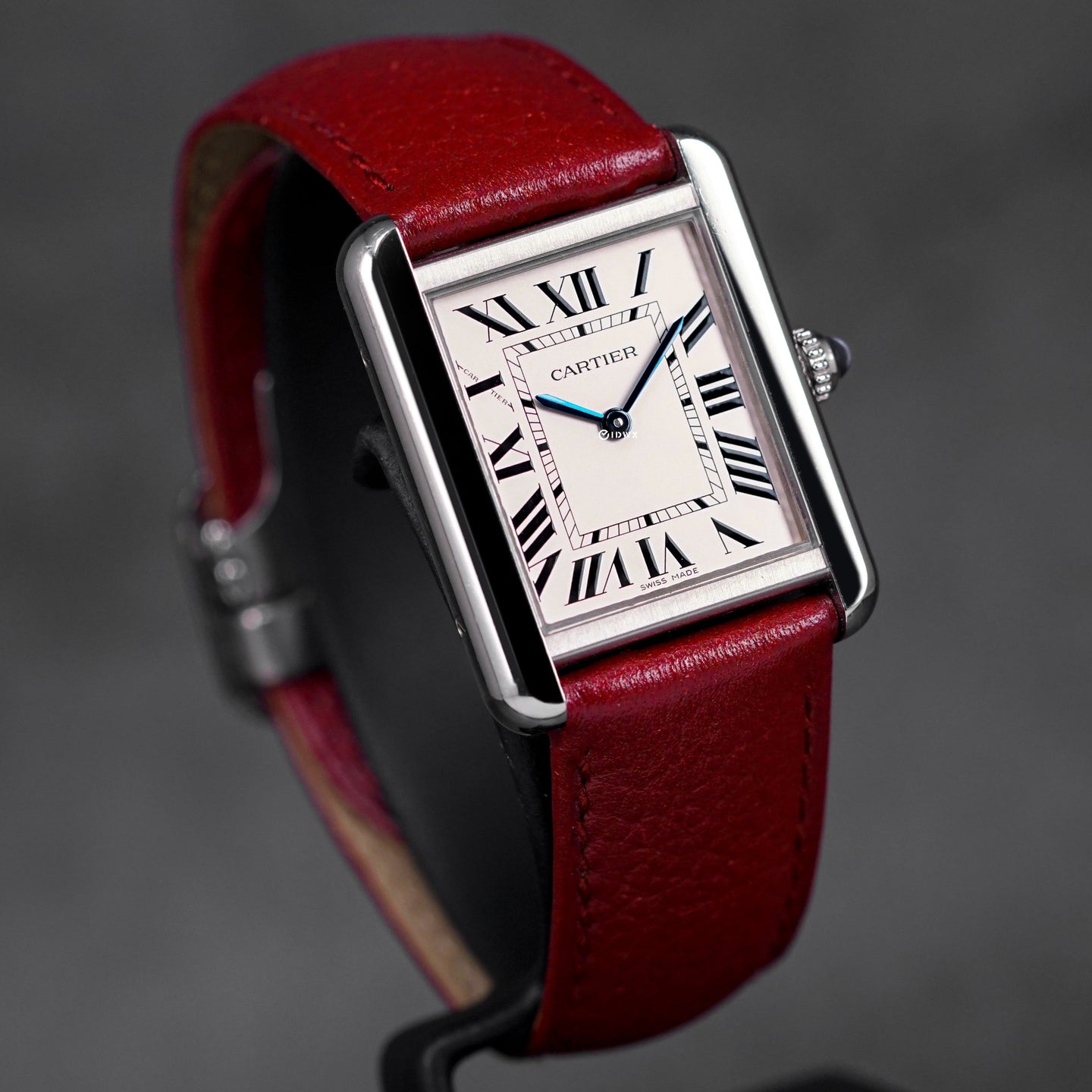 TANK SOLO SILVER DIAL RED LEATHER STRAP (2020)