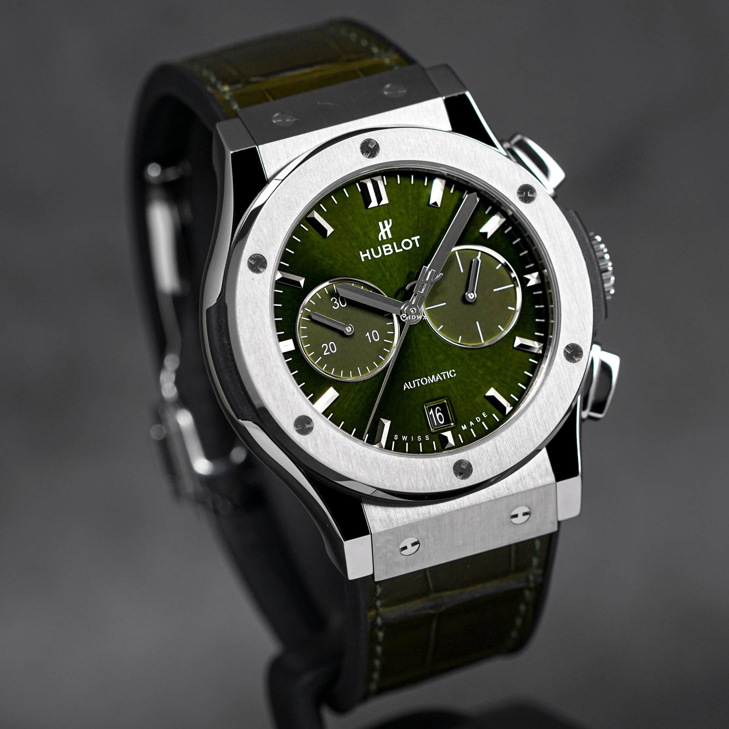 CLASSIC FUSION CHRONOGRAPH 42MM GREEN TITANIUM (2023)