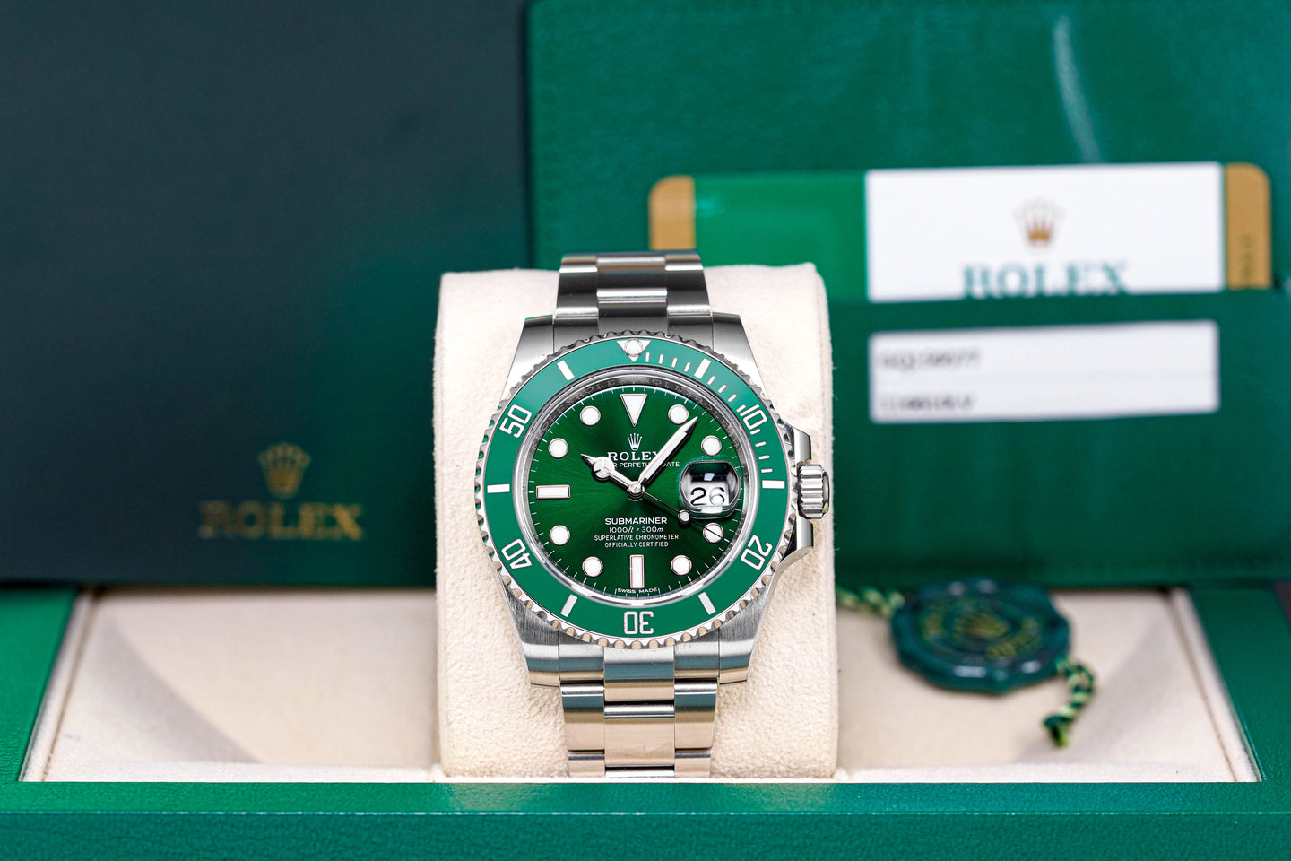 Rolex Sub Date Hulk 116610LV