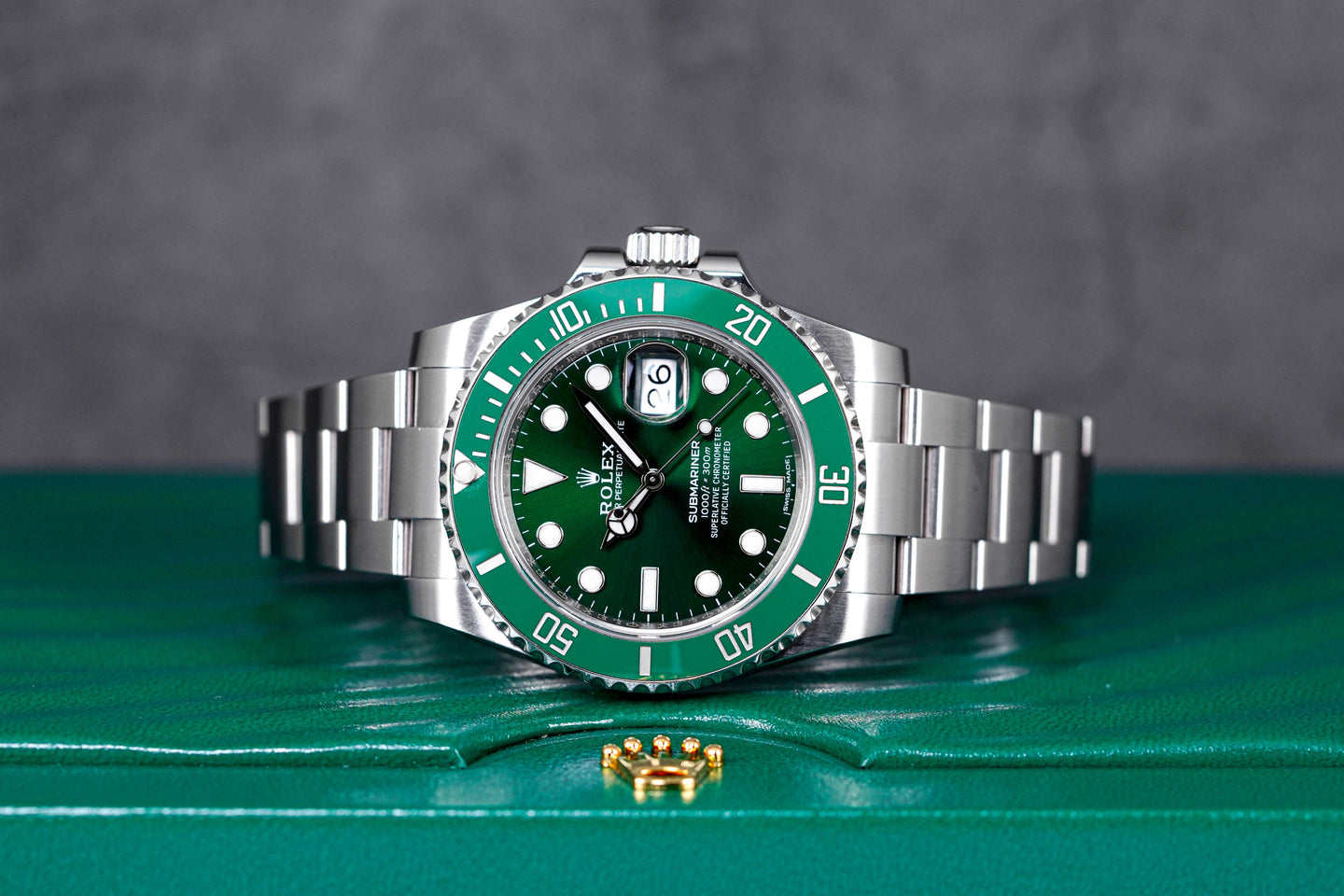 Rolex Sub Date Hulk 116610LV