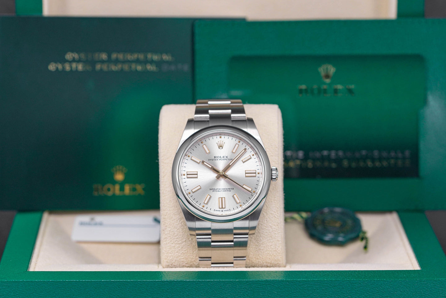 Rolex Oyster Perpetual Silver 124300