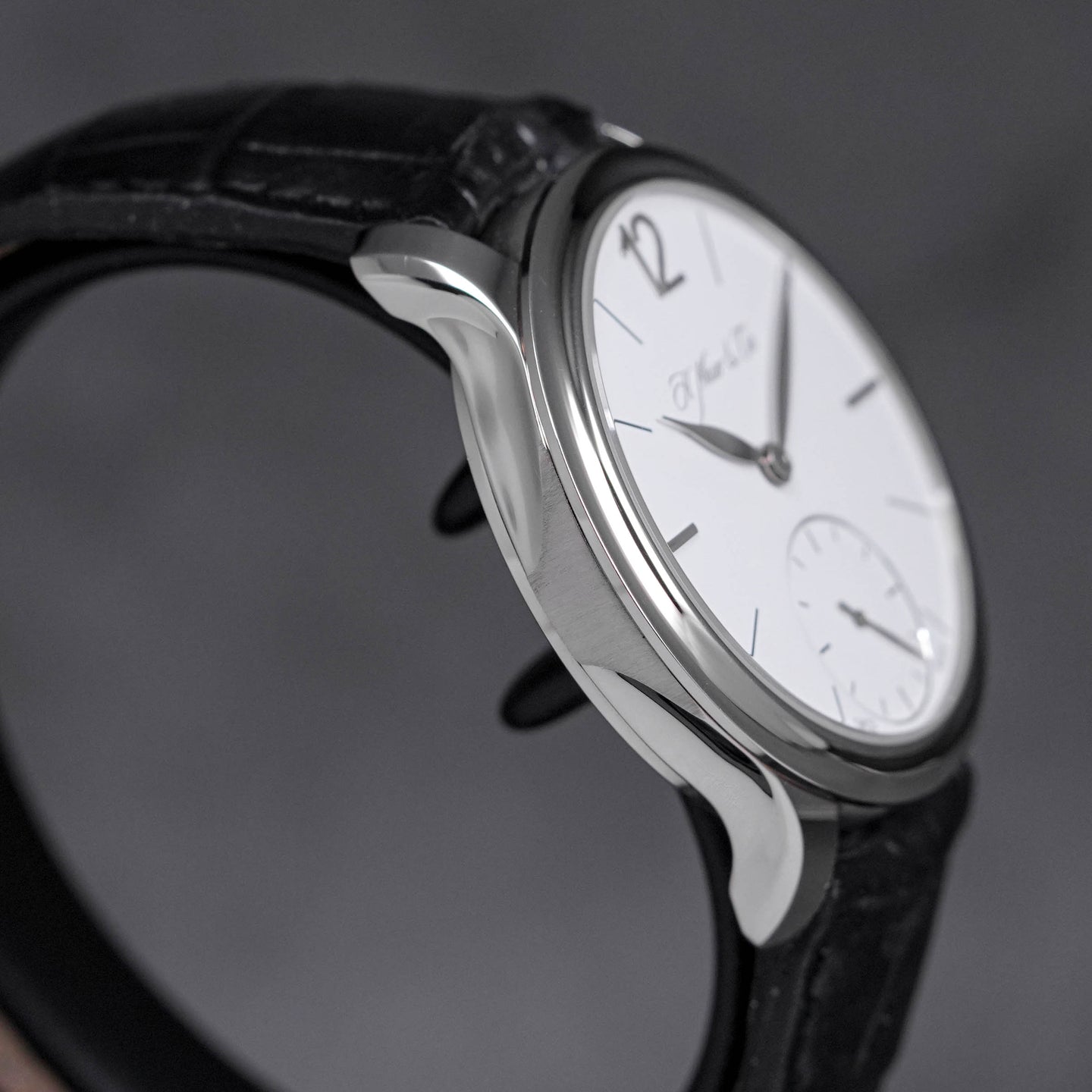 H. MOSER & CIE ENDEAVOUR MAYU