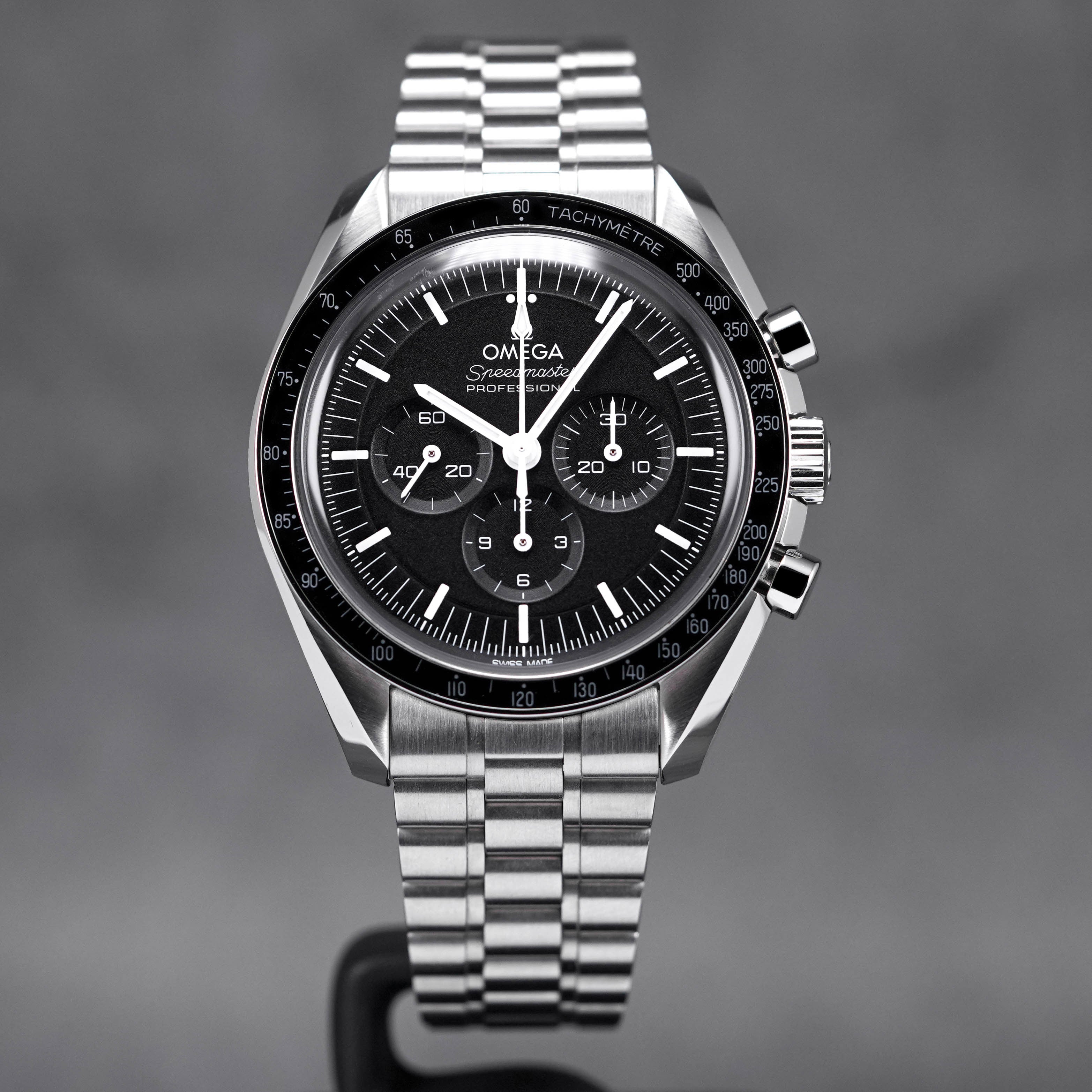 Omega speedmaster clearance hesalite