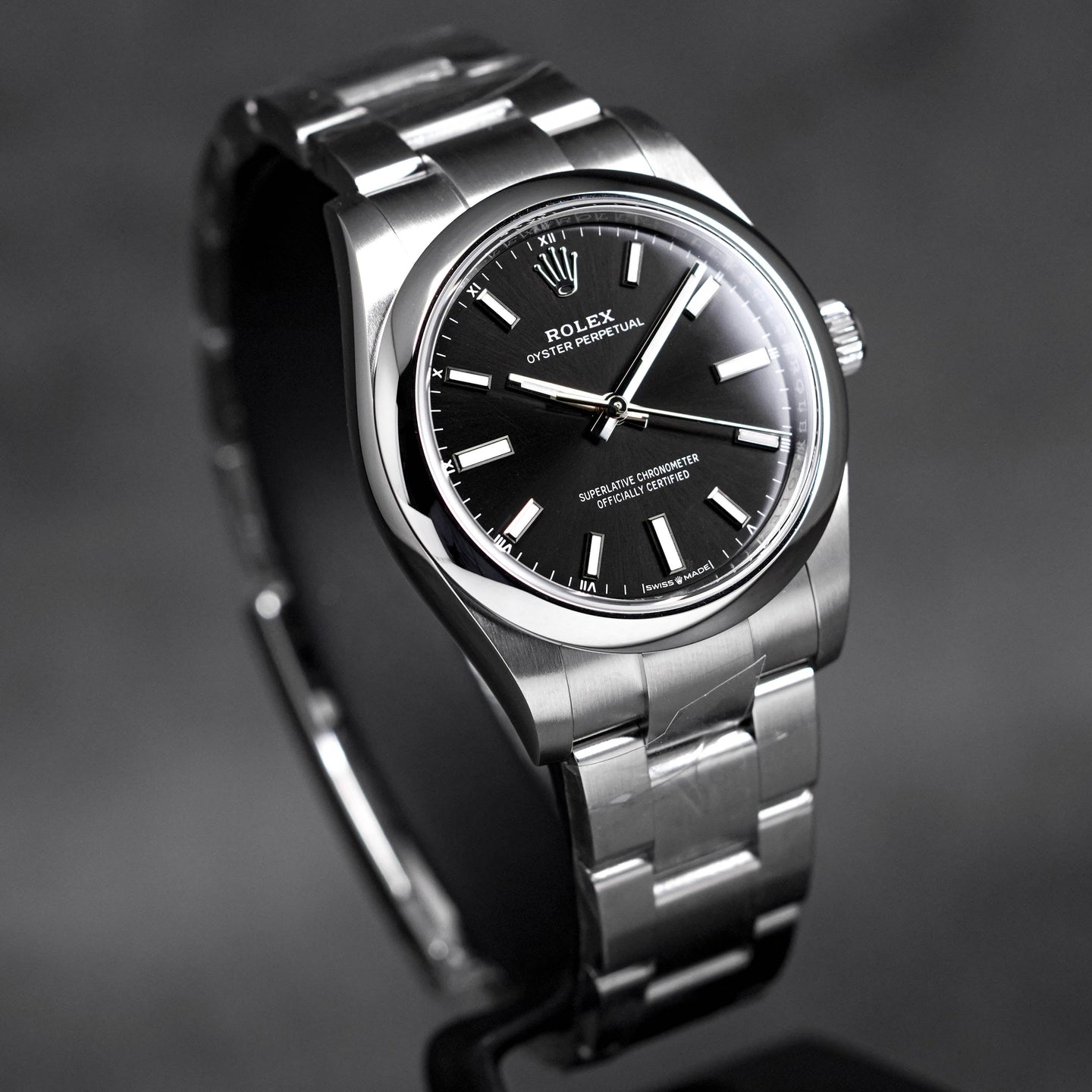 Rolex Oyster Perpetual 124200 Black 