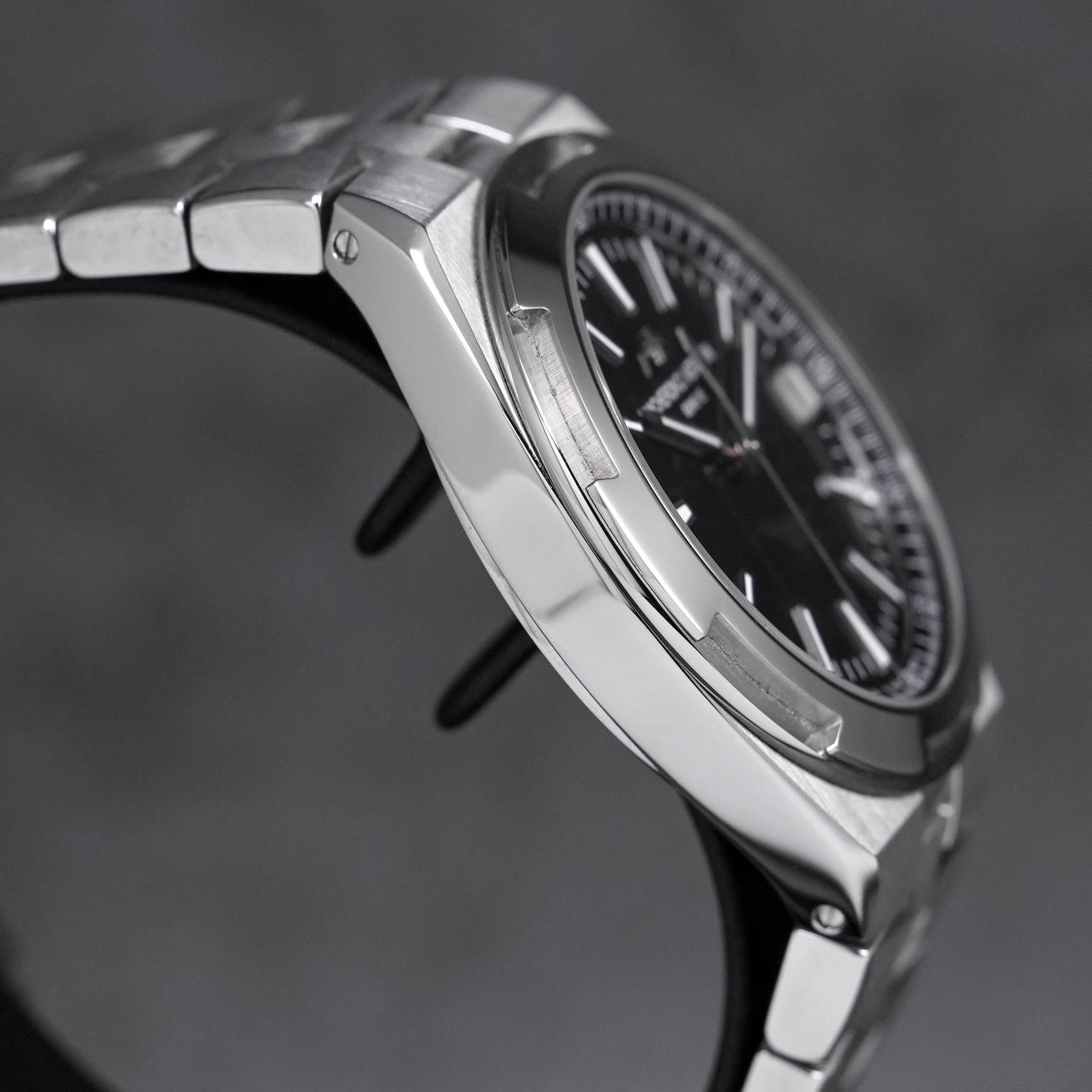 Vacheron Constantin Overseas Black