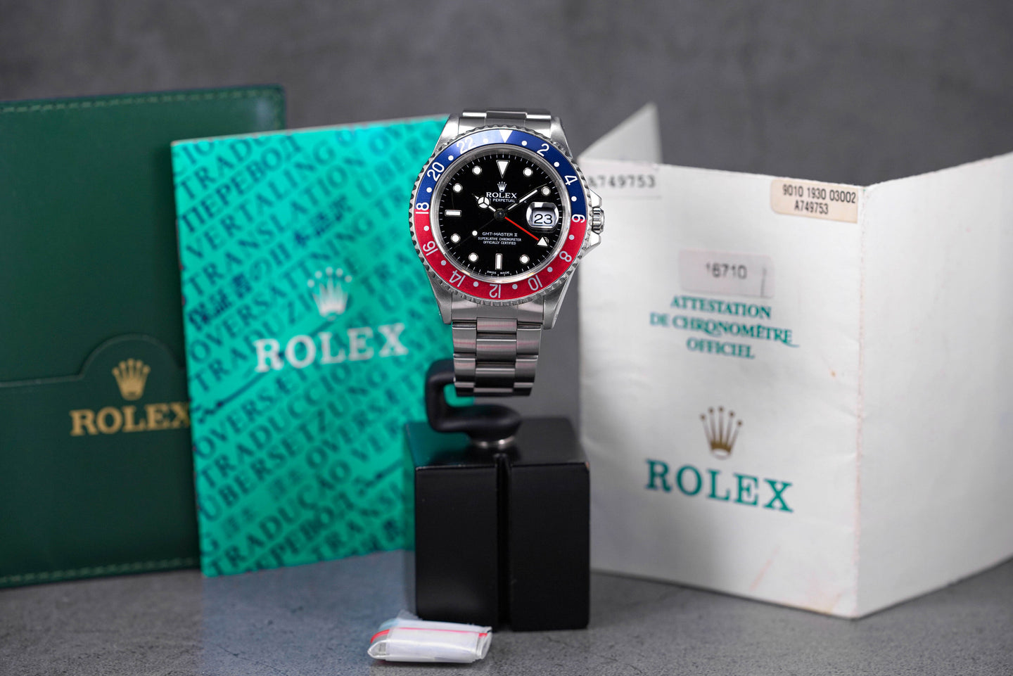 Rolex GMT Master-II Pepsi 16710 A Series