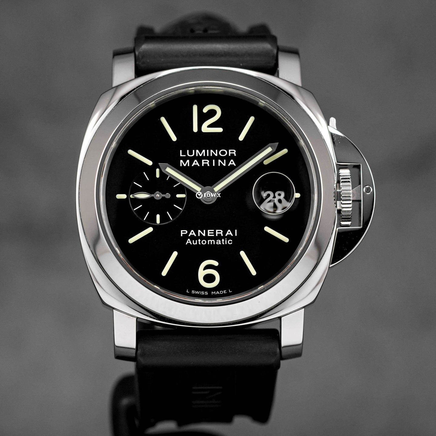 LUMINOR MARINA 44MM STEEL BLACK DIAL PAM 104 (2016)