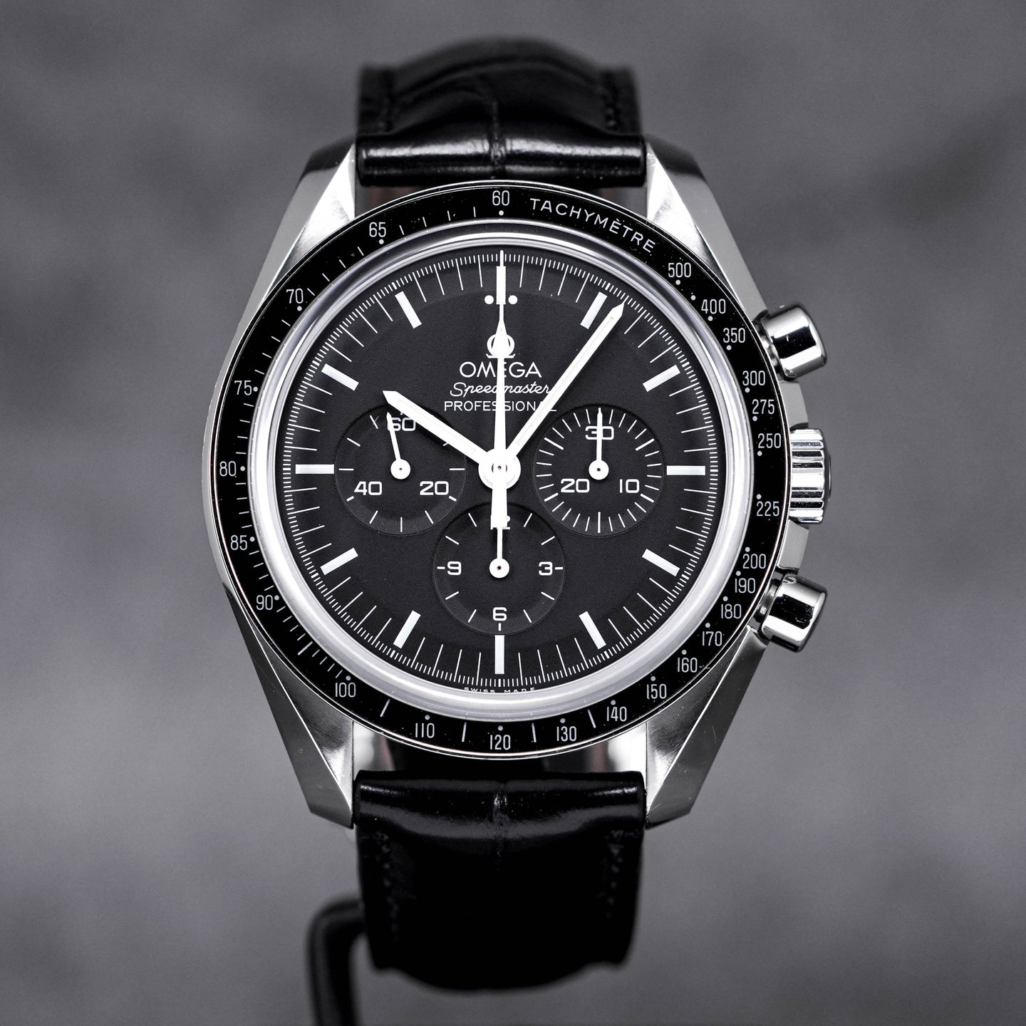 SPEEDMASTER MOONWATCH SAPPHIRE LEATHER STRAP (2019)