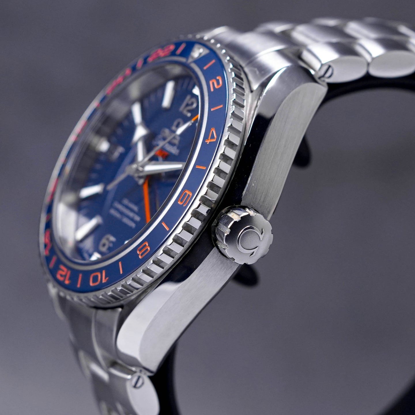 SEAMASTER PLANET OCEAN GMT BLUE DIAL (2016)