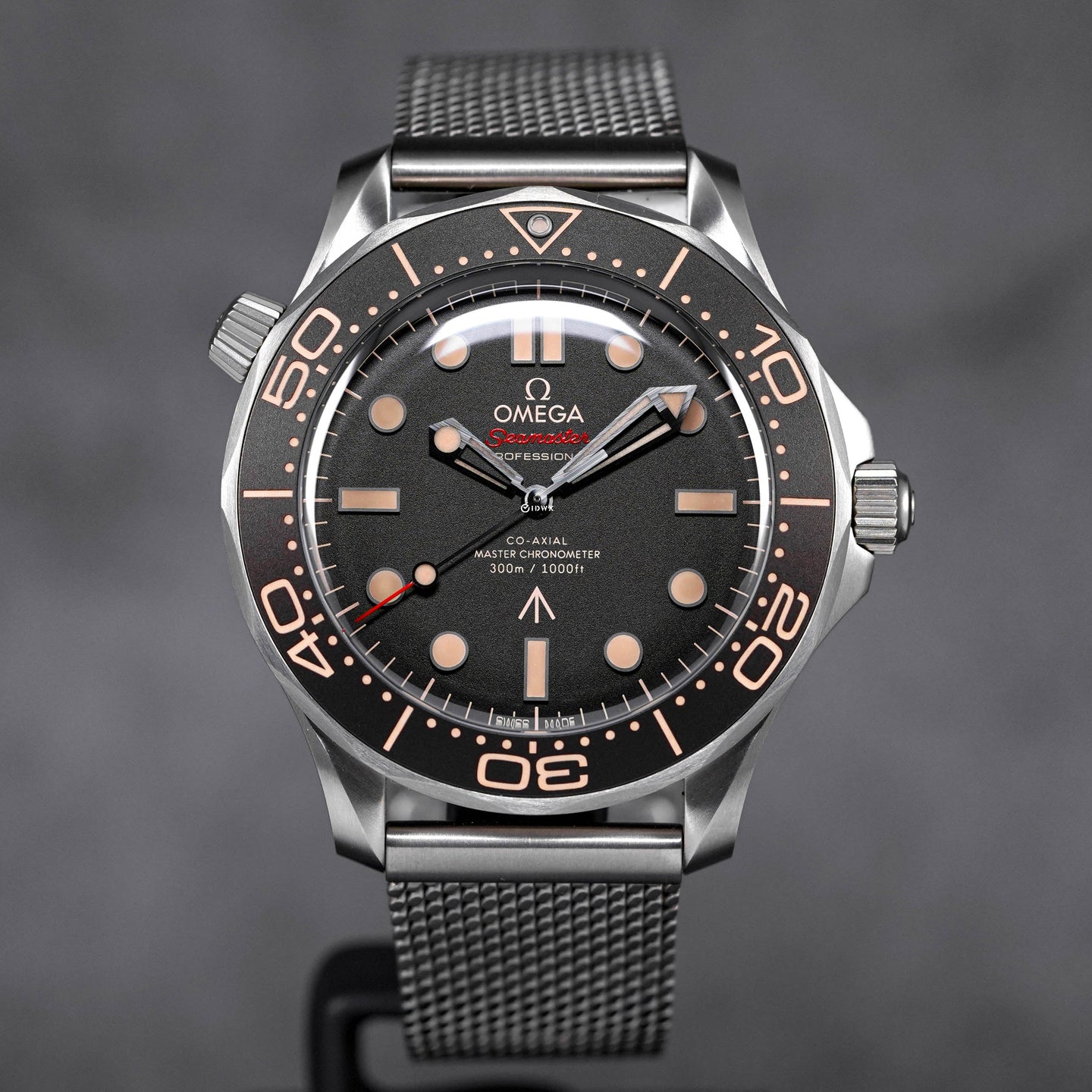 SEAMASTER DIVER 300M TITANIUM 'NO TIME TO DIE' (2023)